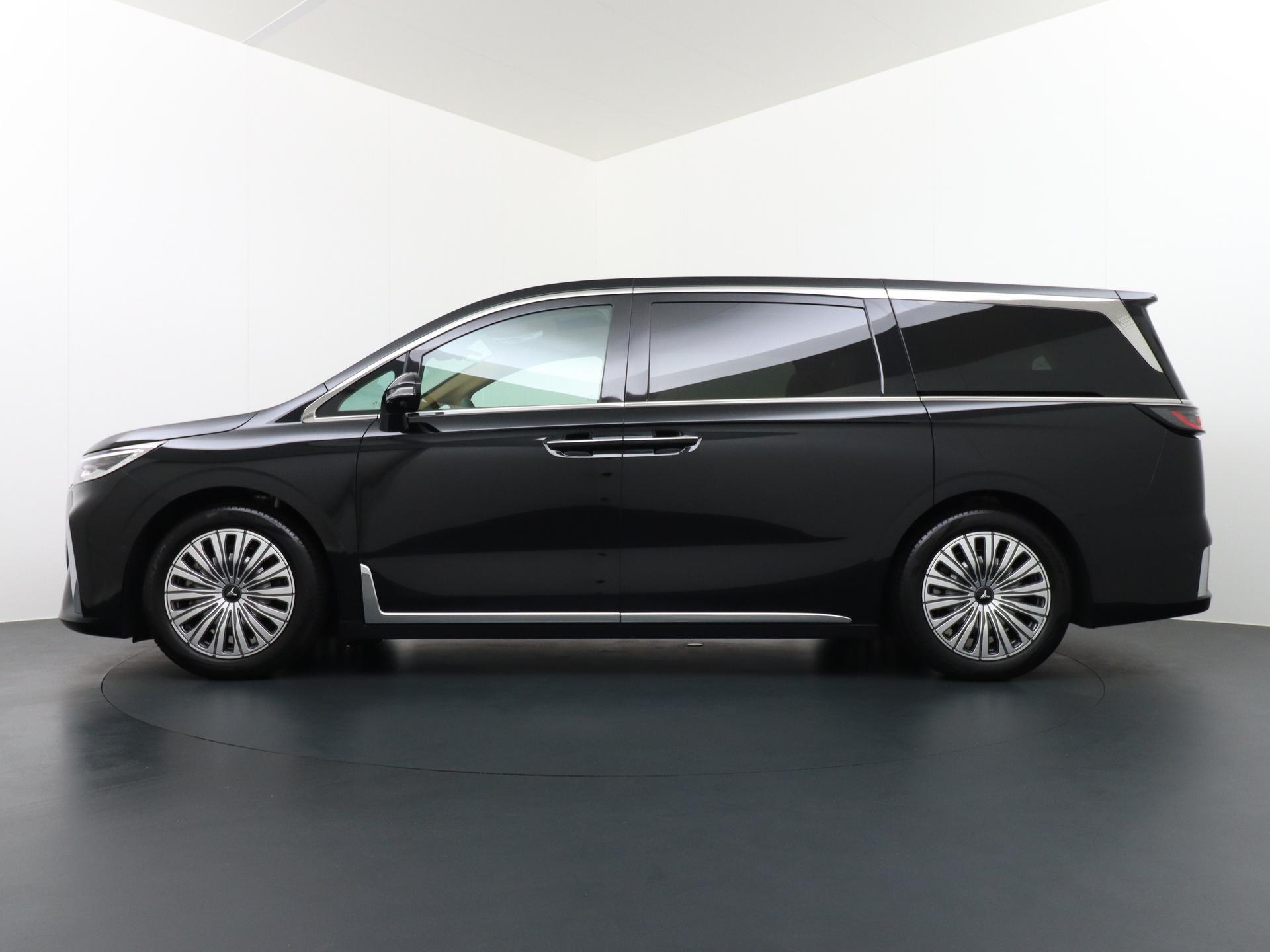 VOYAH Dream Flagship 1