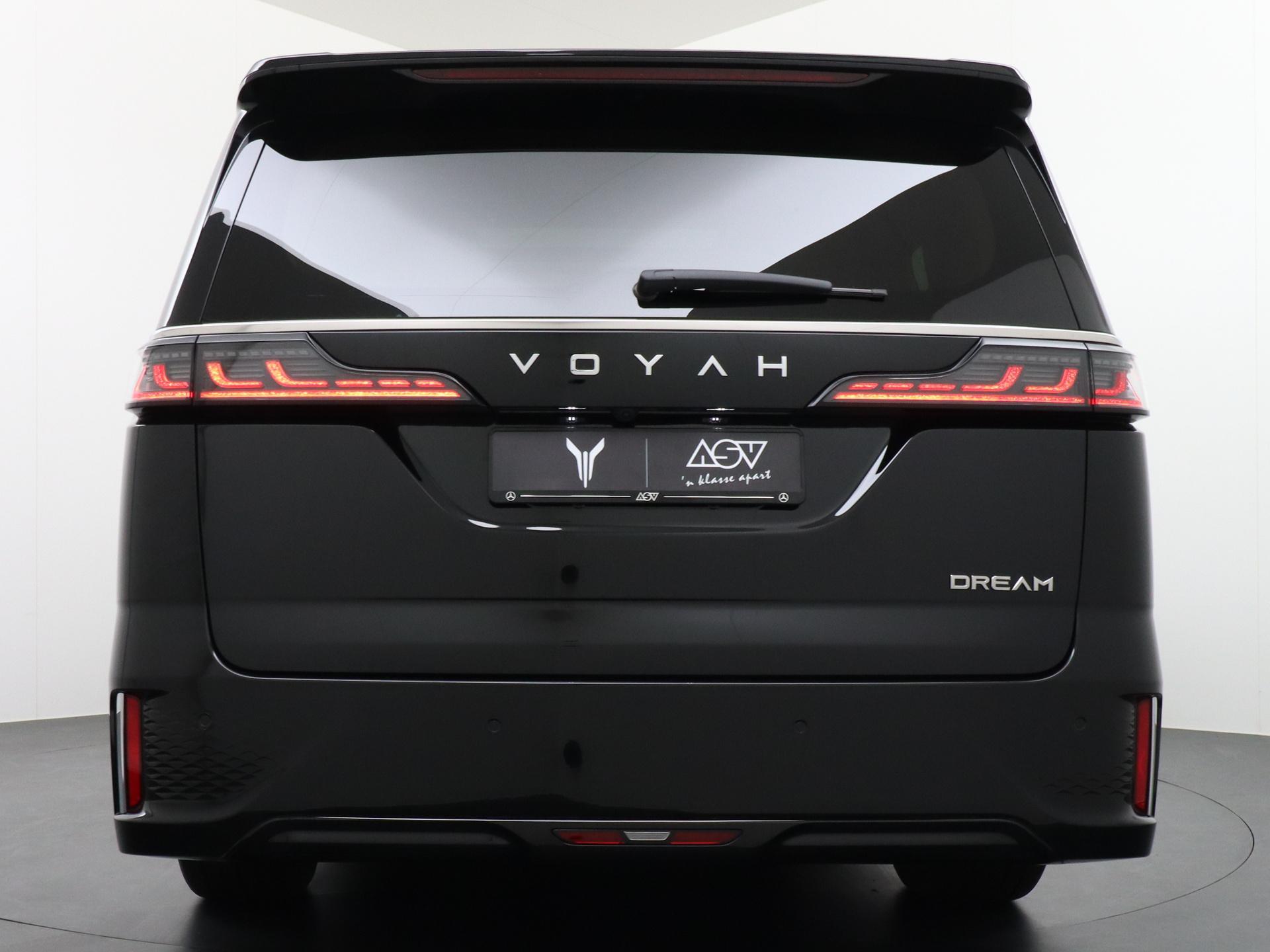 VOYAH Dream Flagship 3