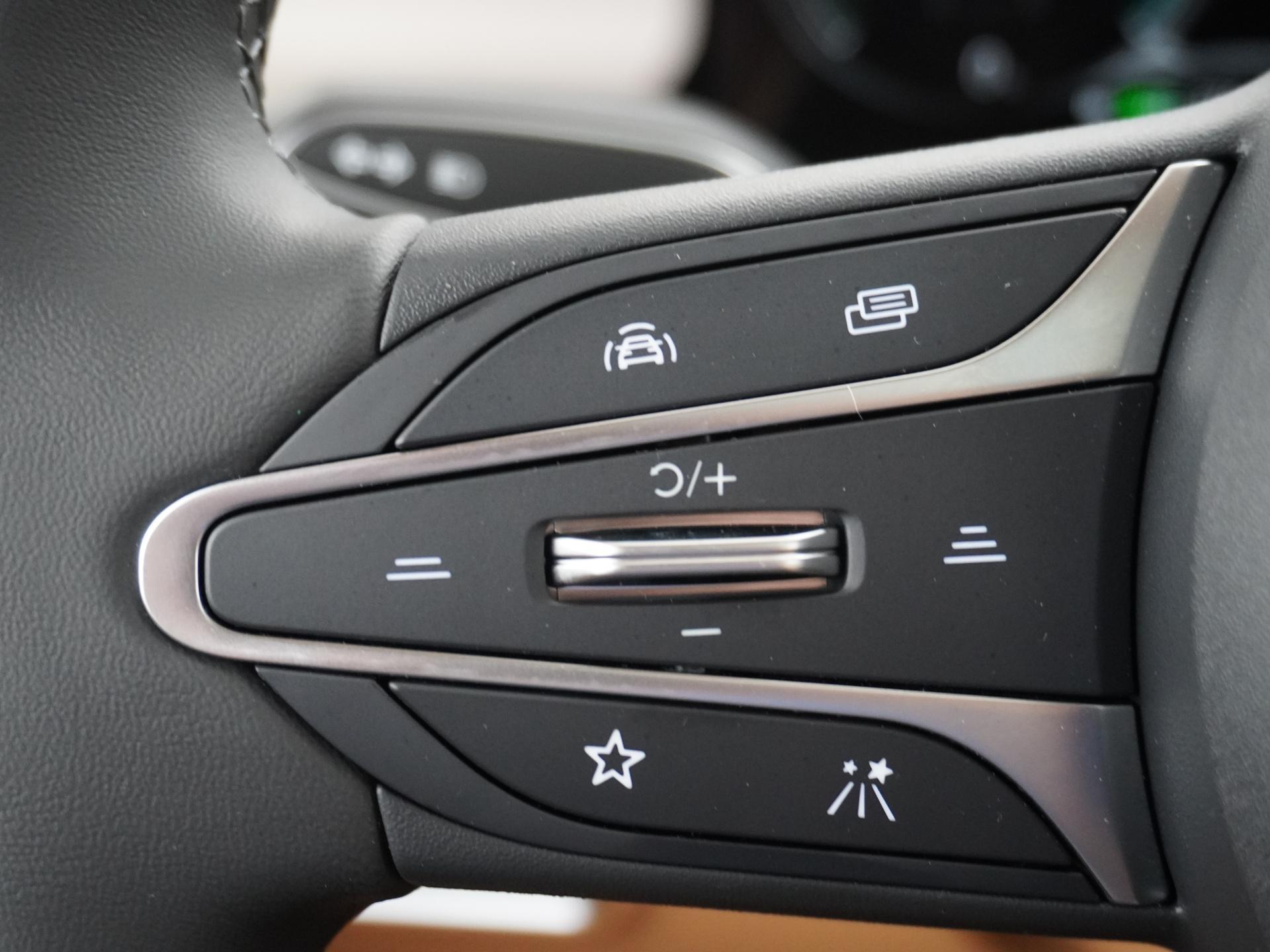 VOYAH Dream Flagship 36