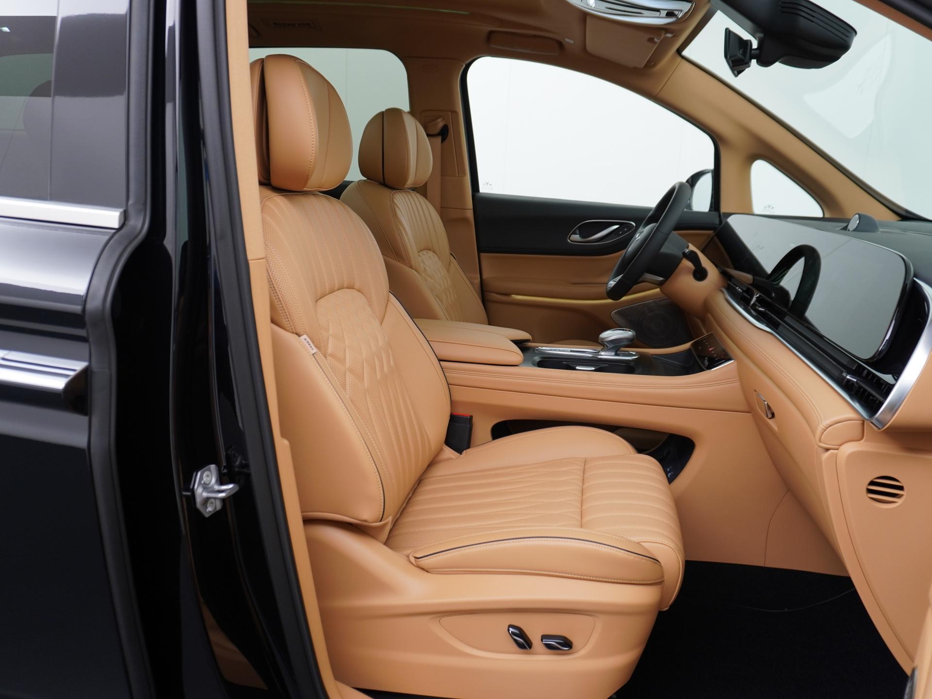 VOYAH Dream Flagship 55