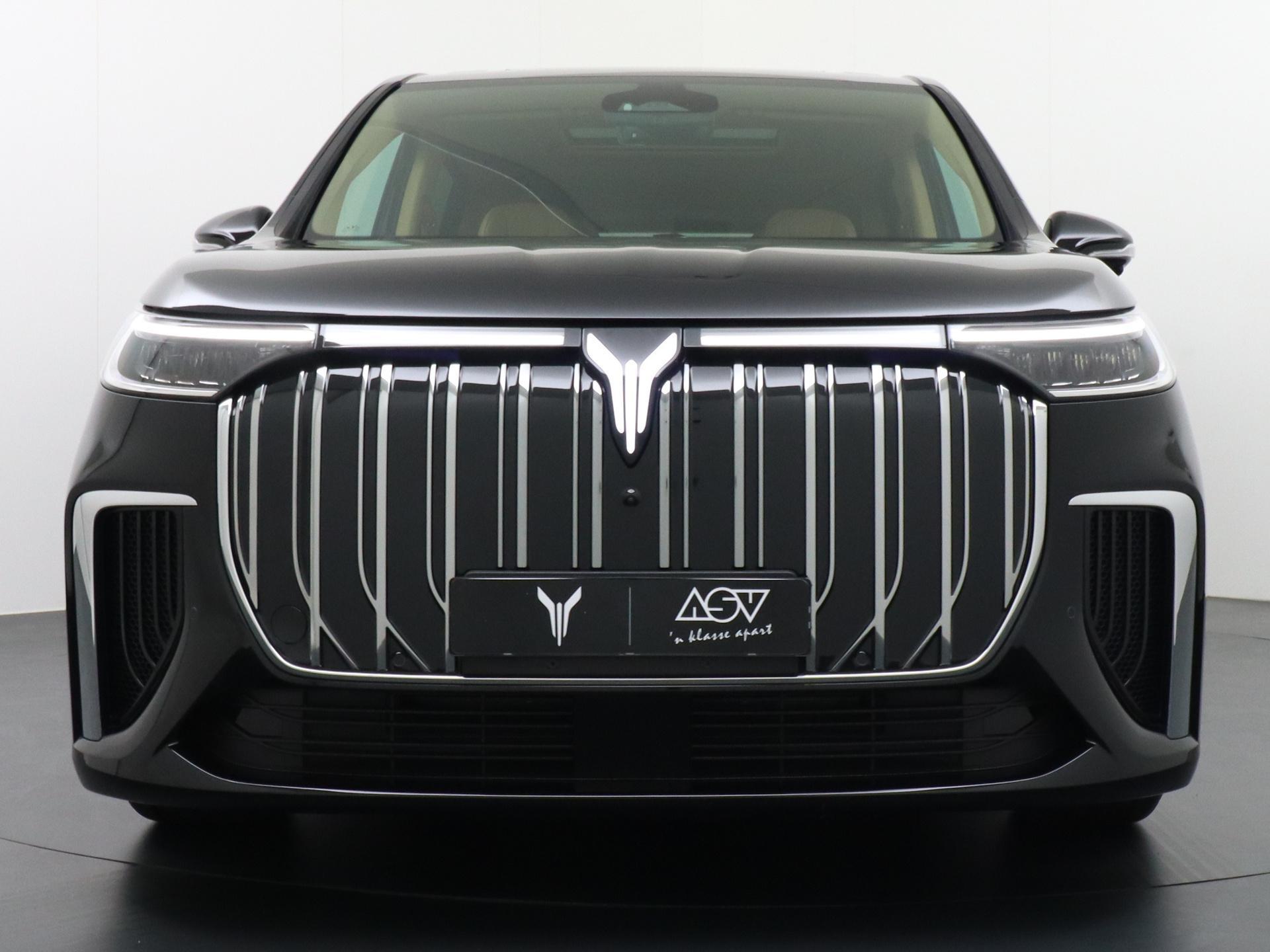 VOYAH Dream Flagship 7