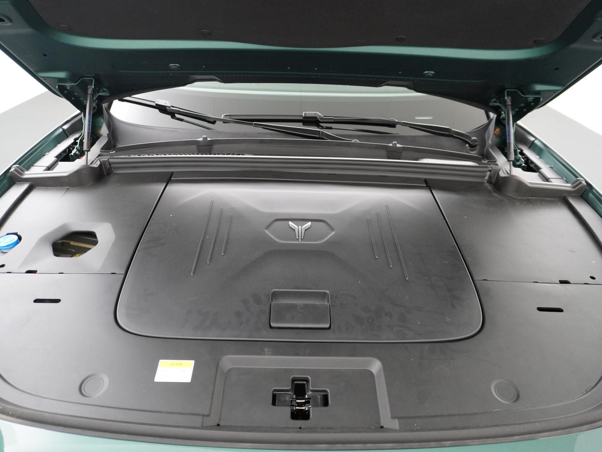 VOYAH Free Business Edition 4WD 106 kWh 16