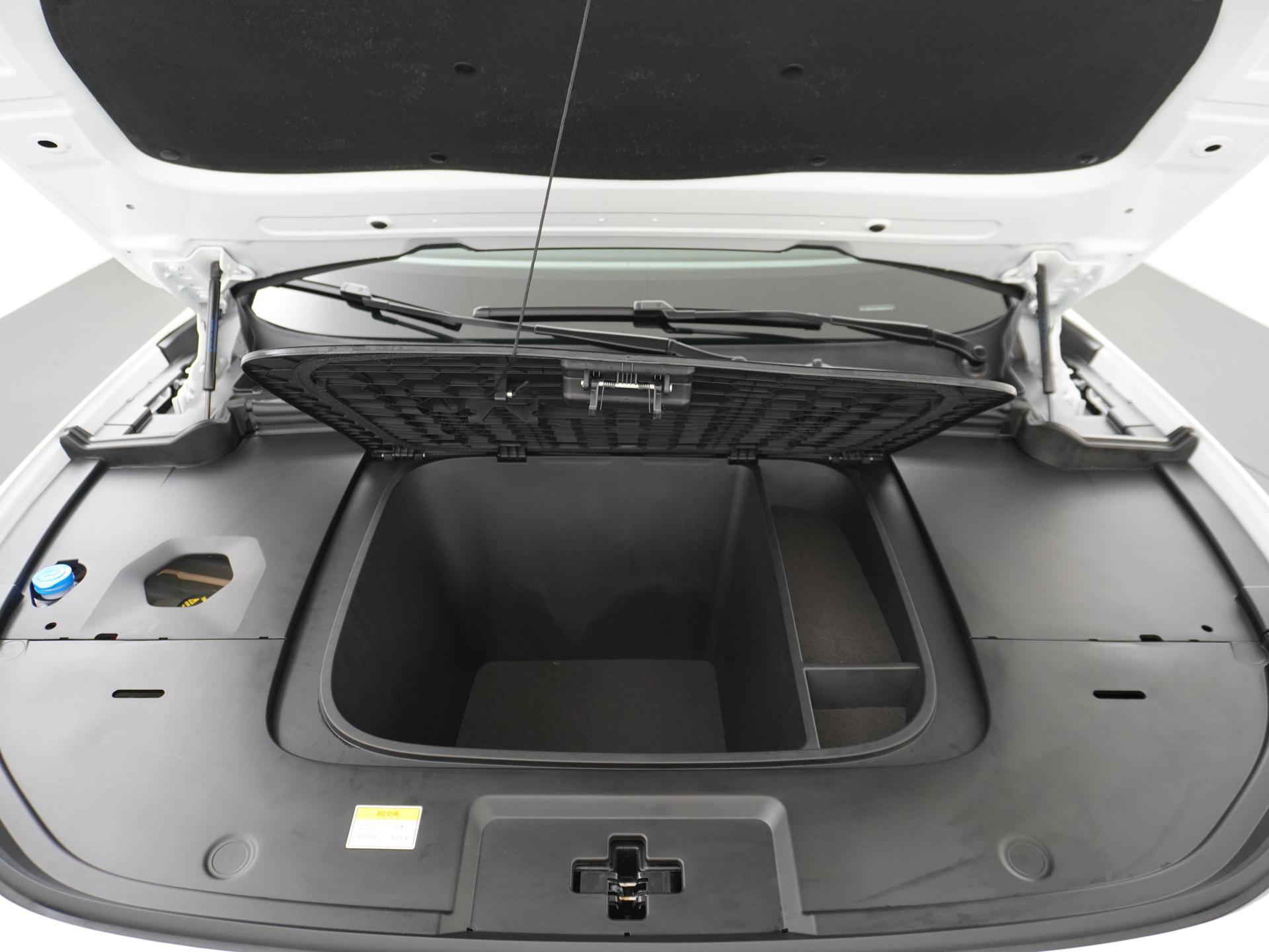 VOYAH Free Business Edition 4WD 106 kWh 17