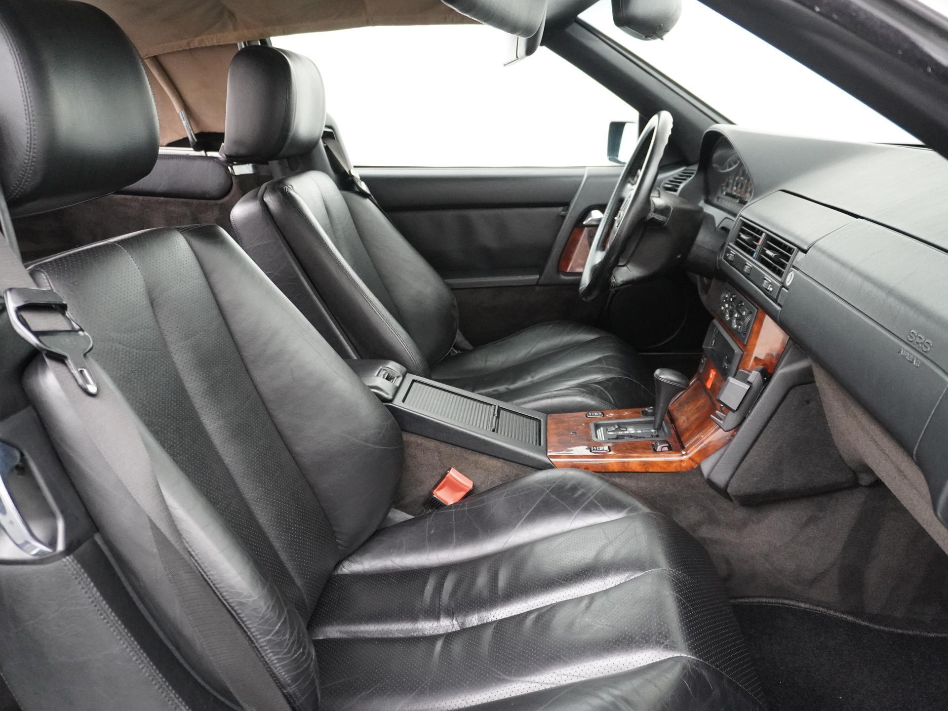 Mercedes-Benz SL 300 SL 18