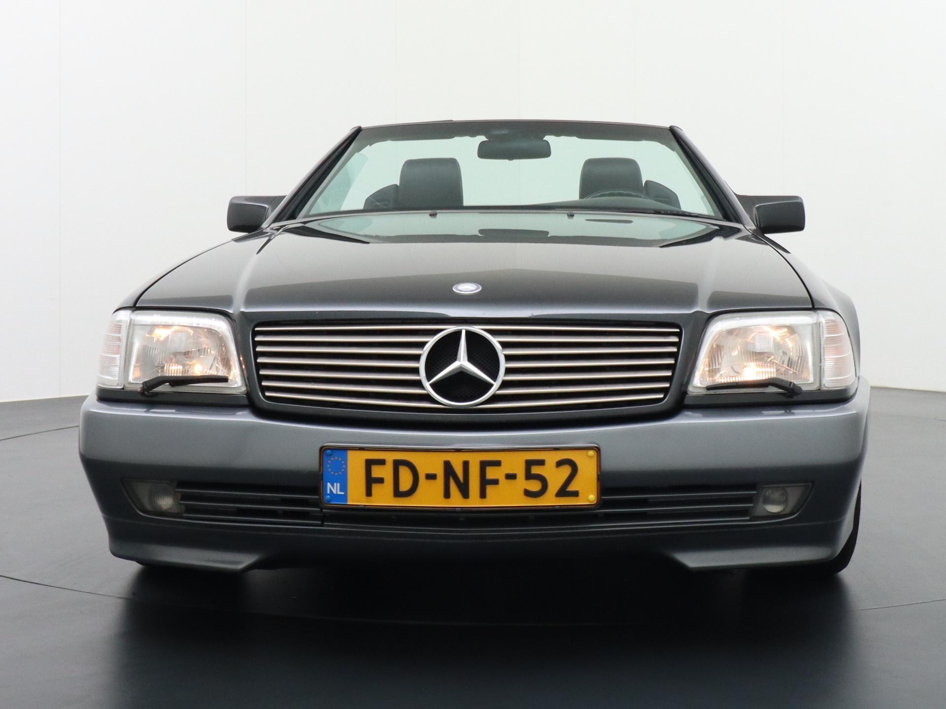 Mercedes-Benz SL 300 SL 22