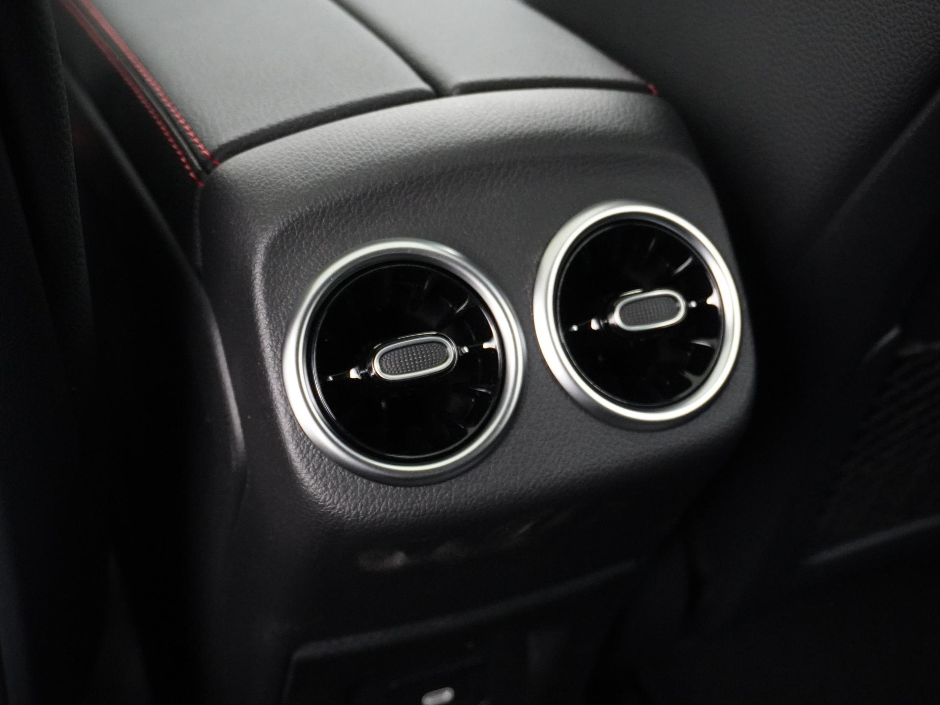 Mercedes-Benz A-Klasse 250 e Star Edition AMG Line 23