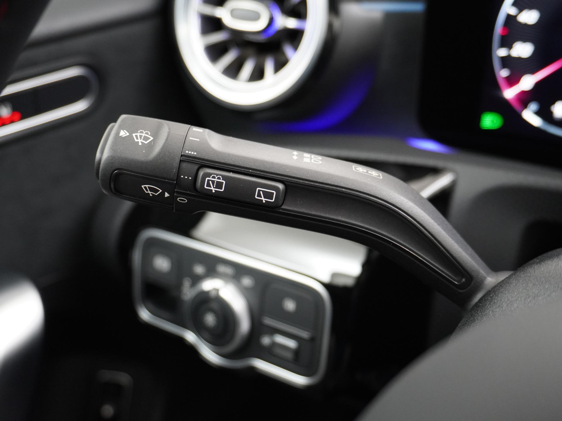 Mercedes-Benz A-Klasse 250 e Star Edition AMG Line 27