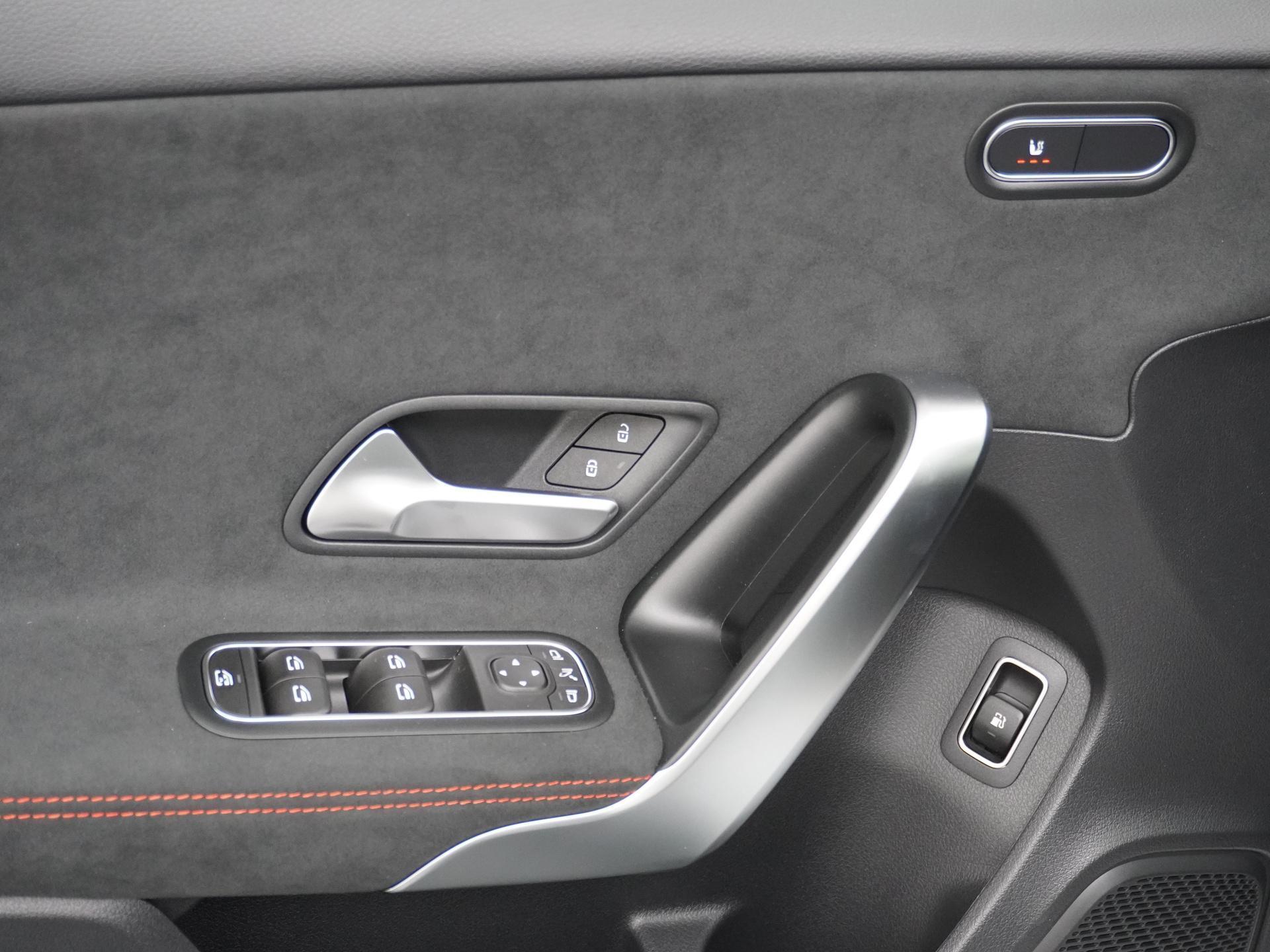 Mercedes-Benz A-Klasse 250 e Star Edition AMG Line 16