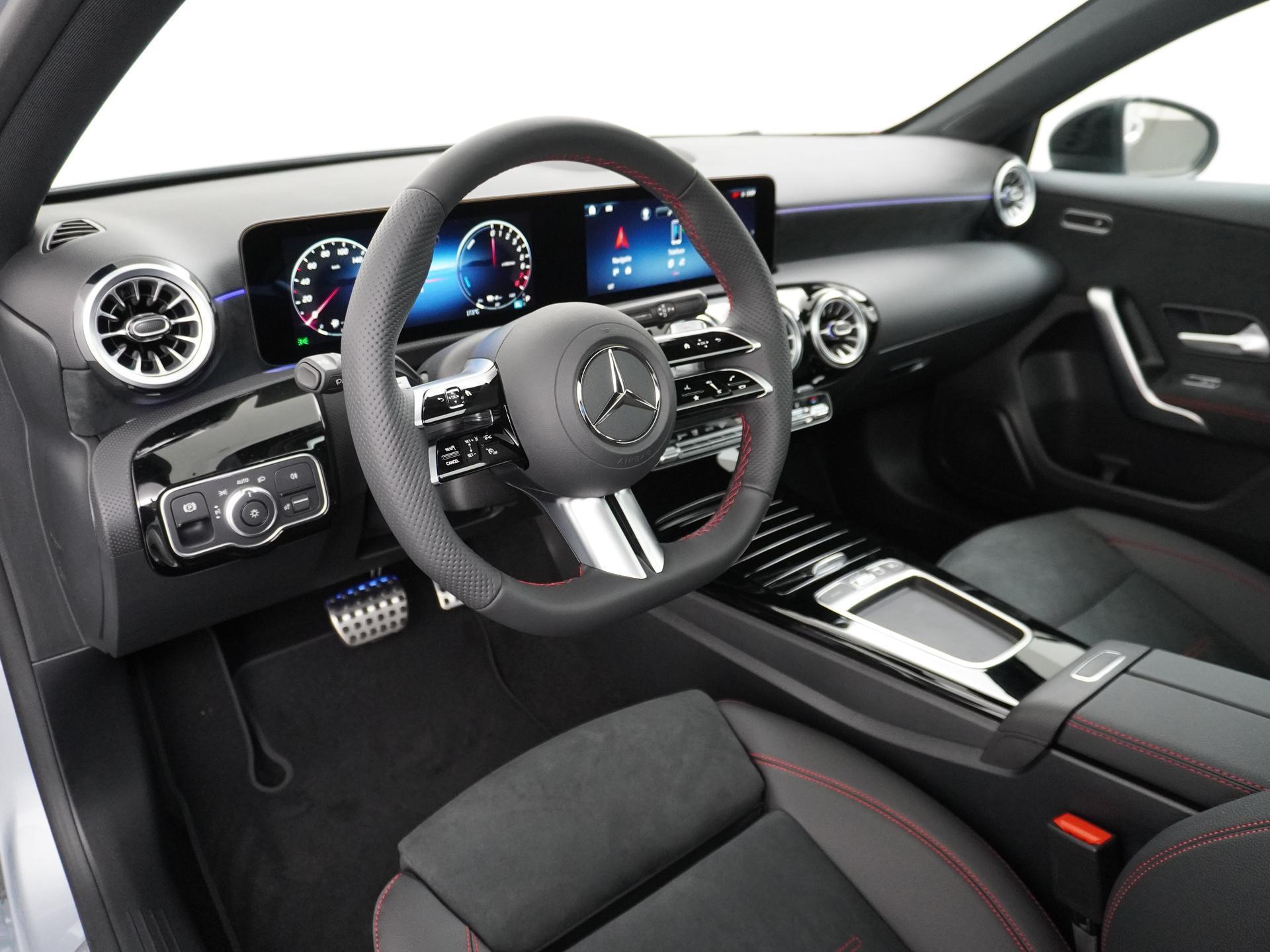 Mercedes-Benz A-Klasse 250 e Star Edition AMG Line 17