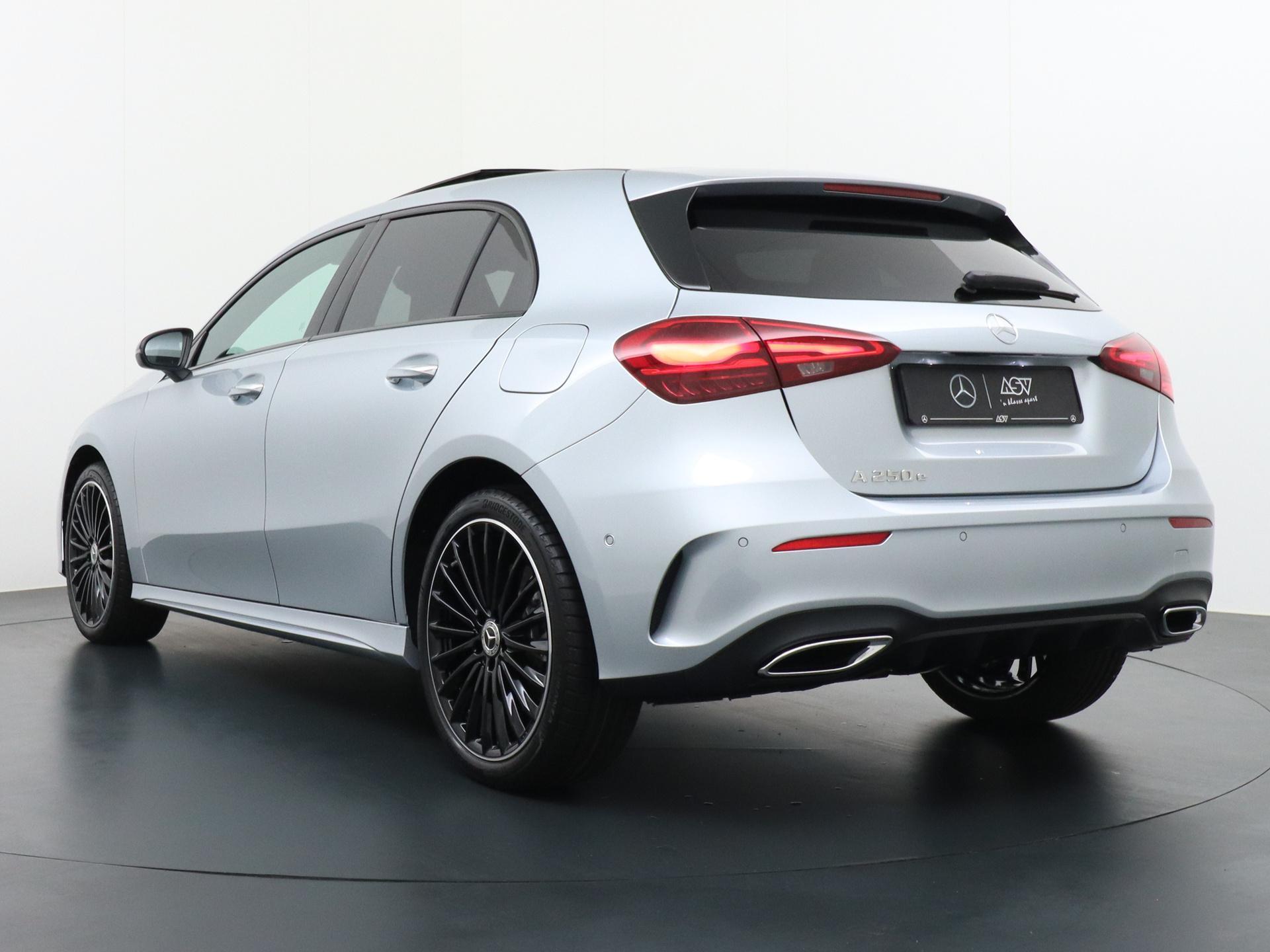 Mercedes-Benz A-Klasse 250 e Star Edition AMG Line 2