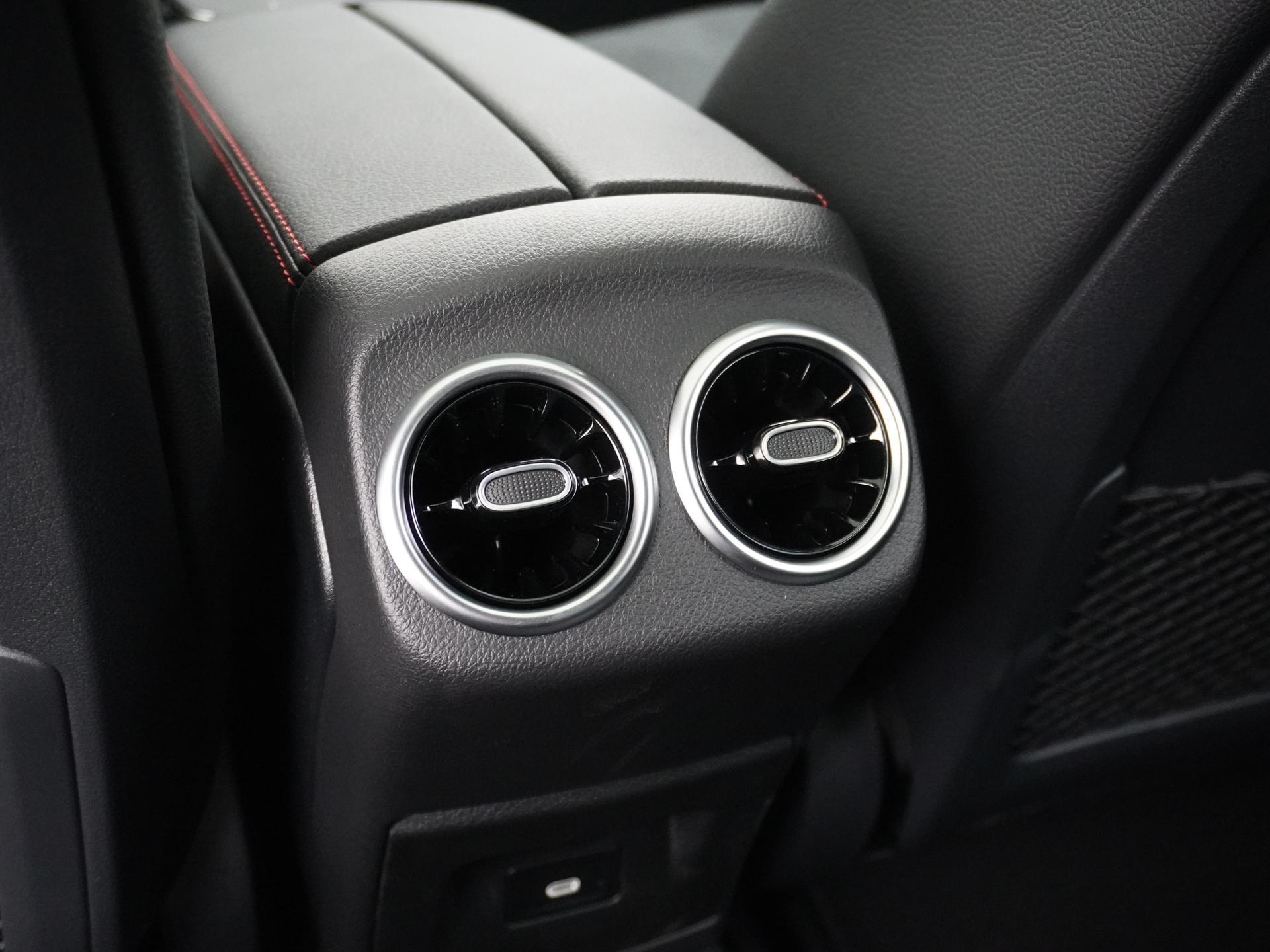 Mercedes-Benz A-Klasse 250 e Star Edition AMG Line 22