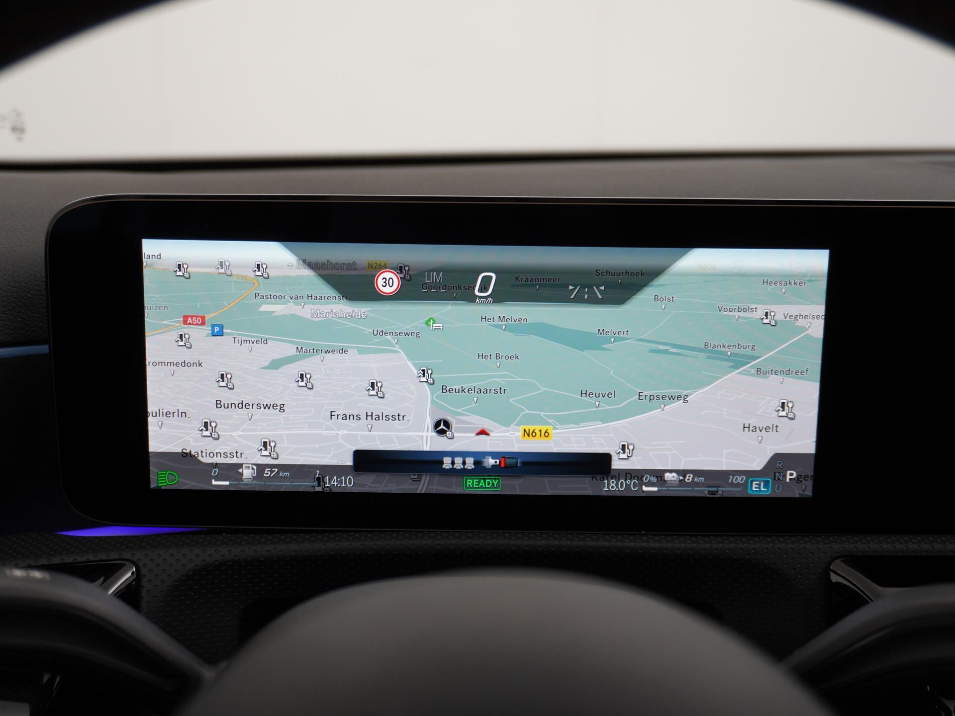 Mercedes-Benz A-Klasse 250 e Star Edition AMG Line 32