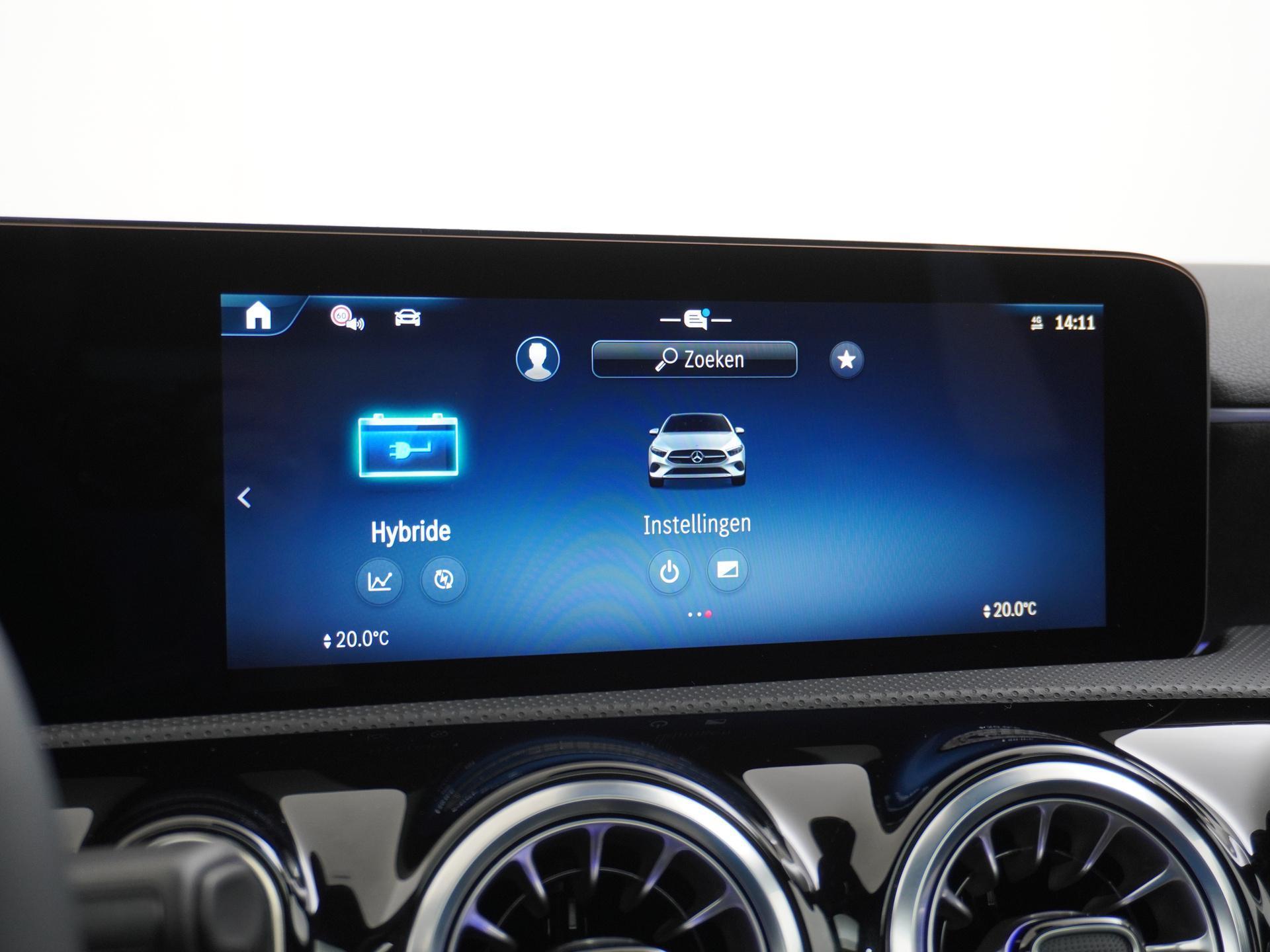 Mercedes-Benz A-Klasse 250 e Star Edition AMG Line 35