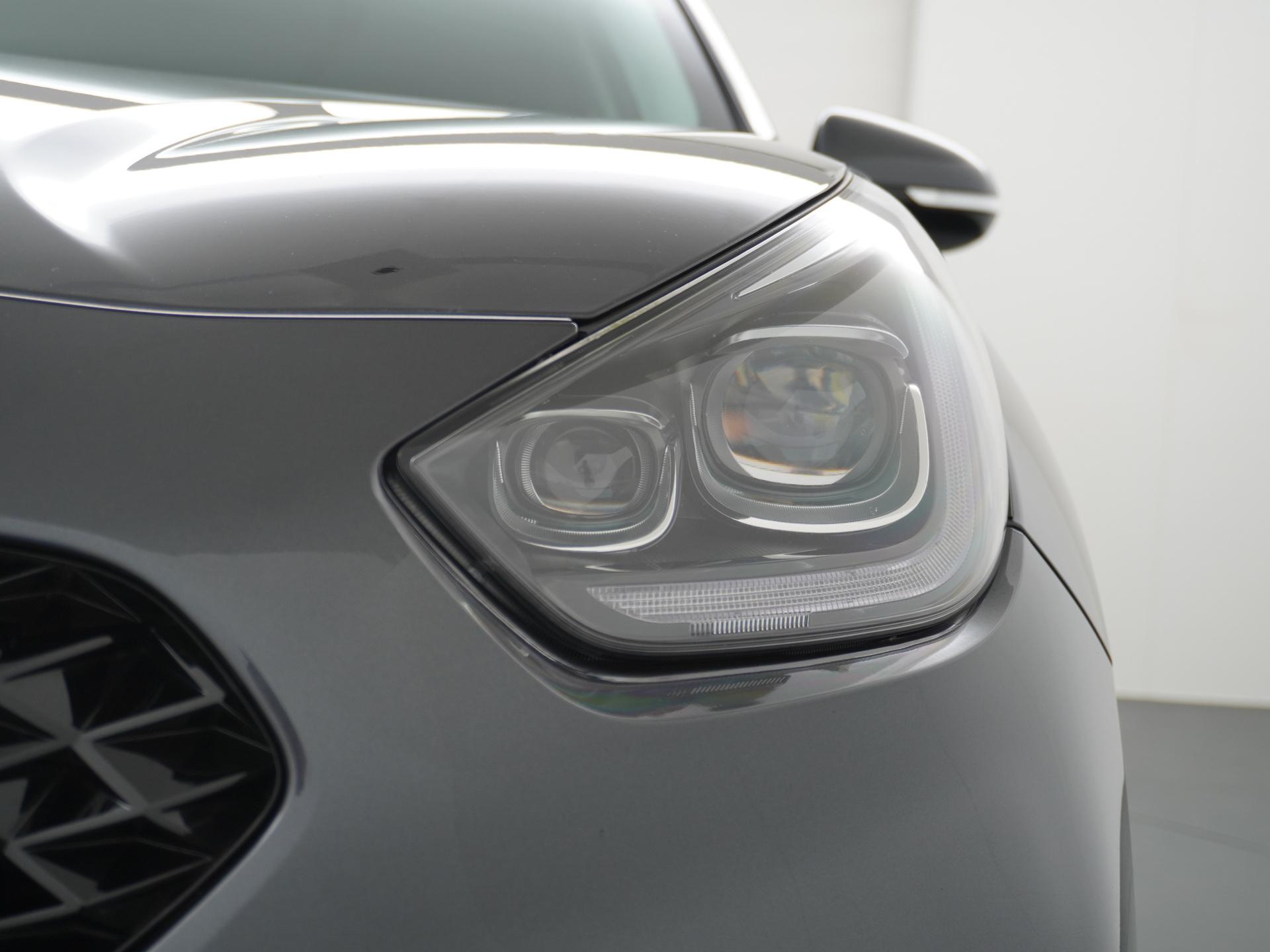 Kia Niro 1.6 GDi Hybrid DynamicPlusLine 18