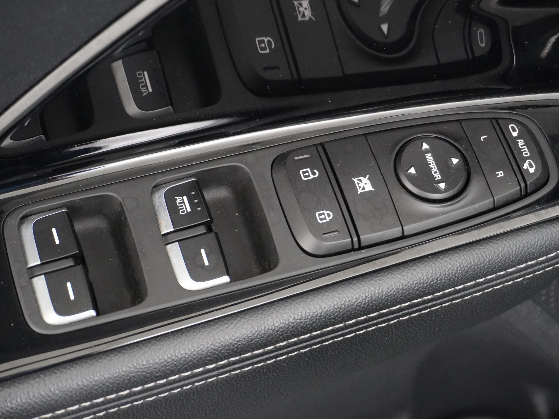 Kia Niro 1.6 GDi Hybrid DynamicPlusLine 19