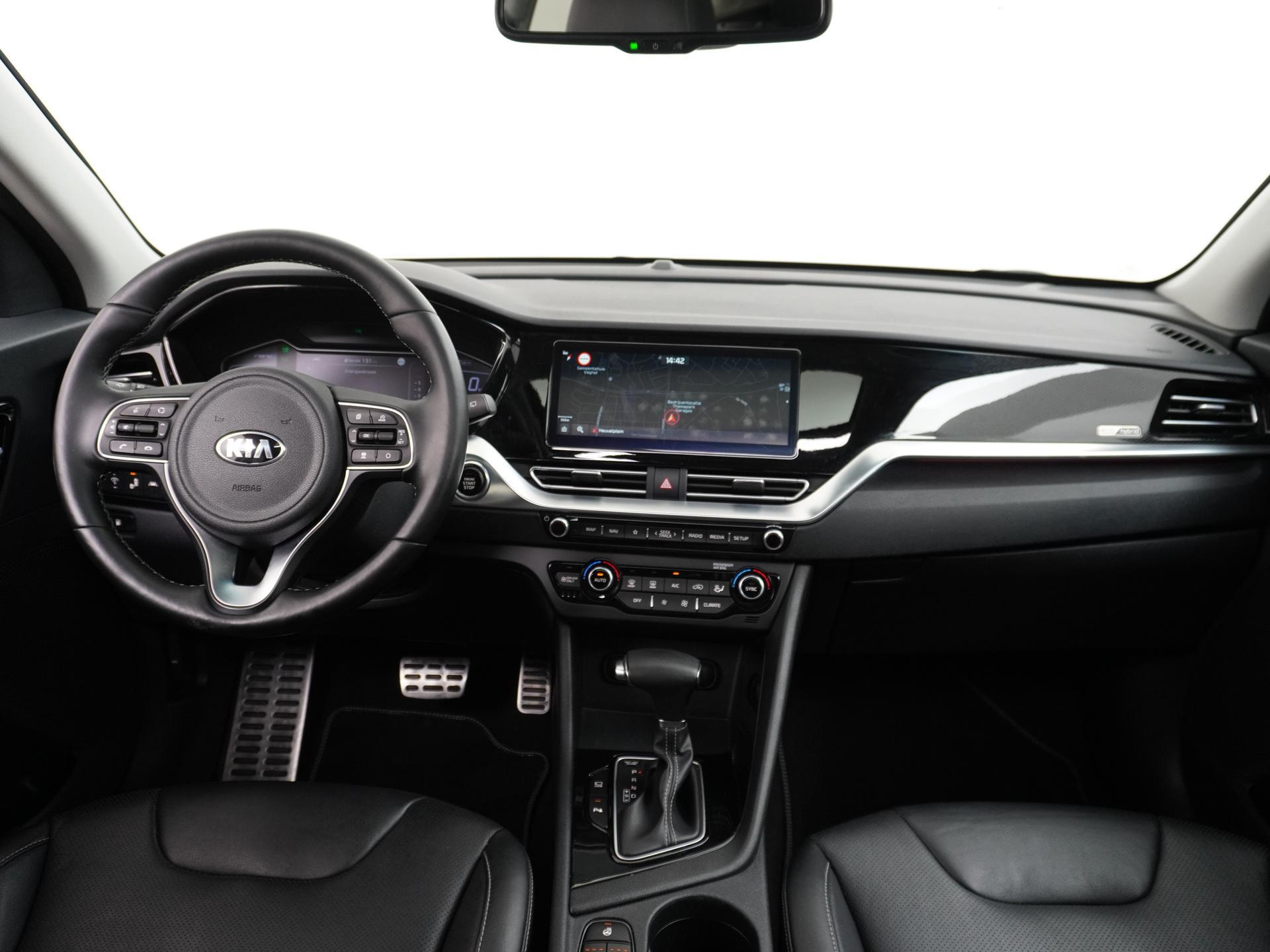 Kia Niro 1.6 GDi Hybrid DynamicPlusLine 6