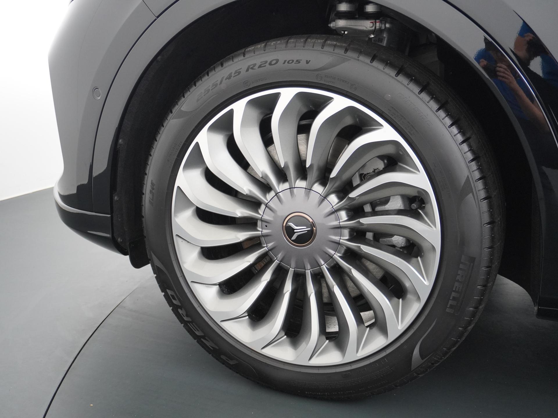 VOYAH Free Business Edition 4WD 106 kWh 14