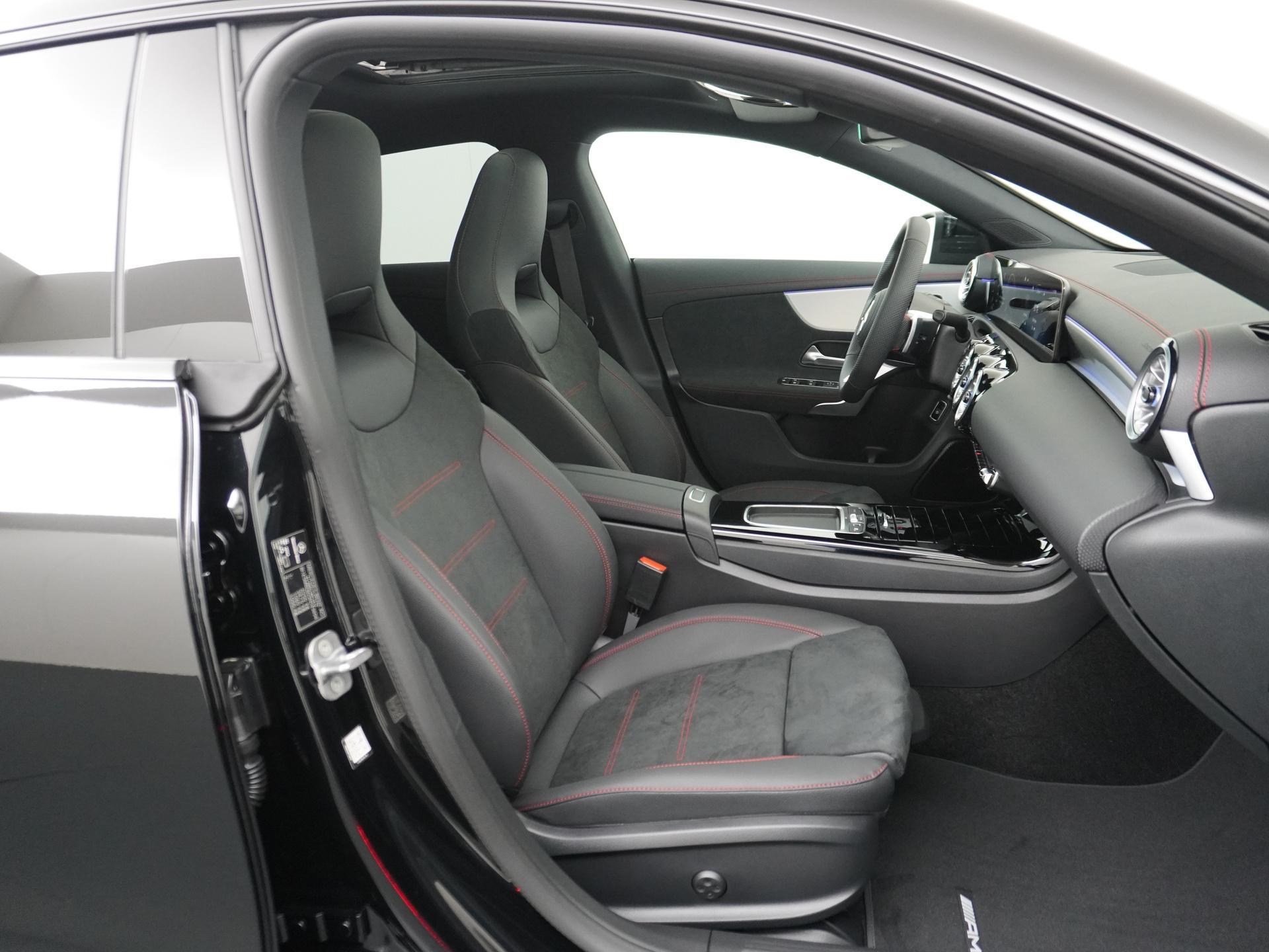 Mercedes-Benz CLA-Klasse Shooting Brake 180 Star Edition AMG Line 50