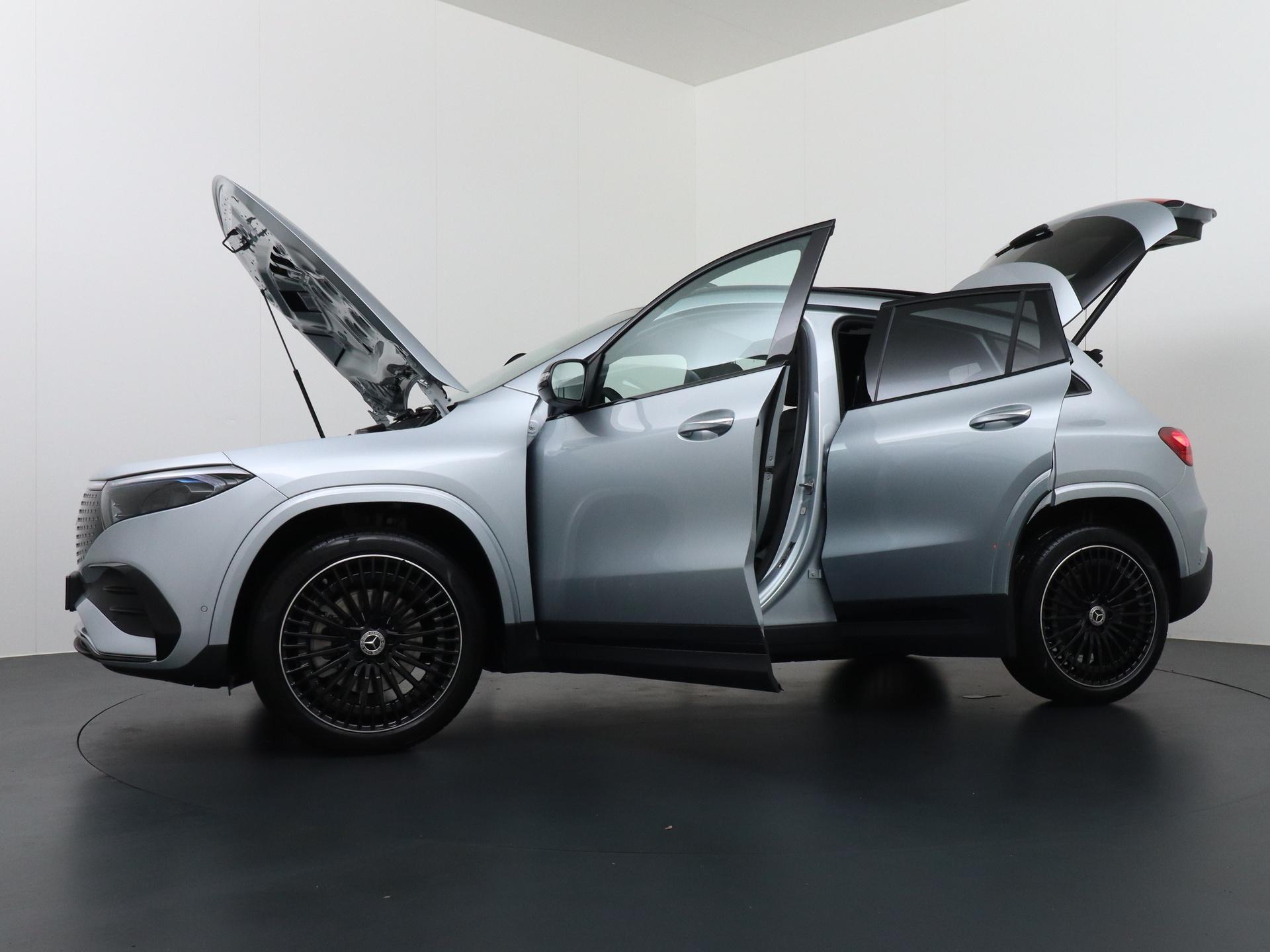 Mercedes-Benz EQA 250+ AMG Line 71 kWh Accu 14