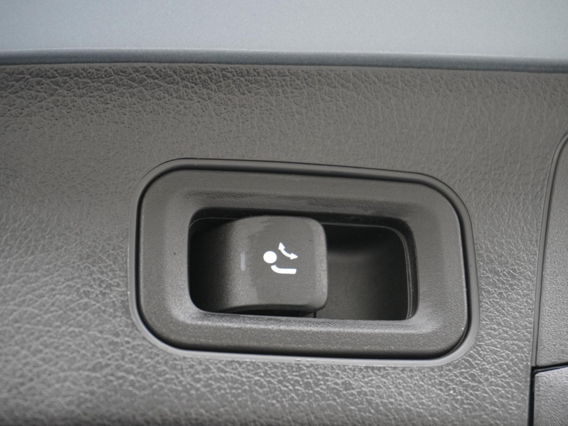 Mercedes-Benz EQA 250+ AMG Line 71 kWh Accu 18