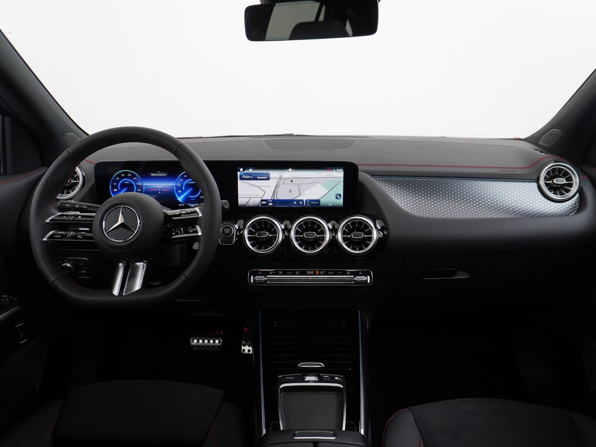 Mercedes-Benz EQA 250+ AMG Line 71 kWh Accu 26