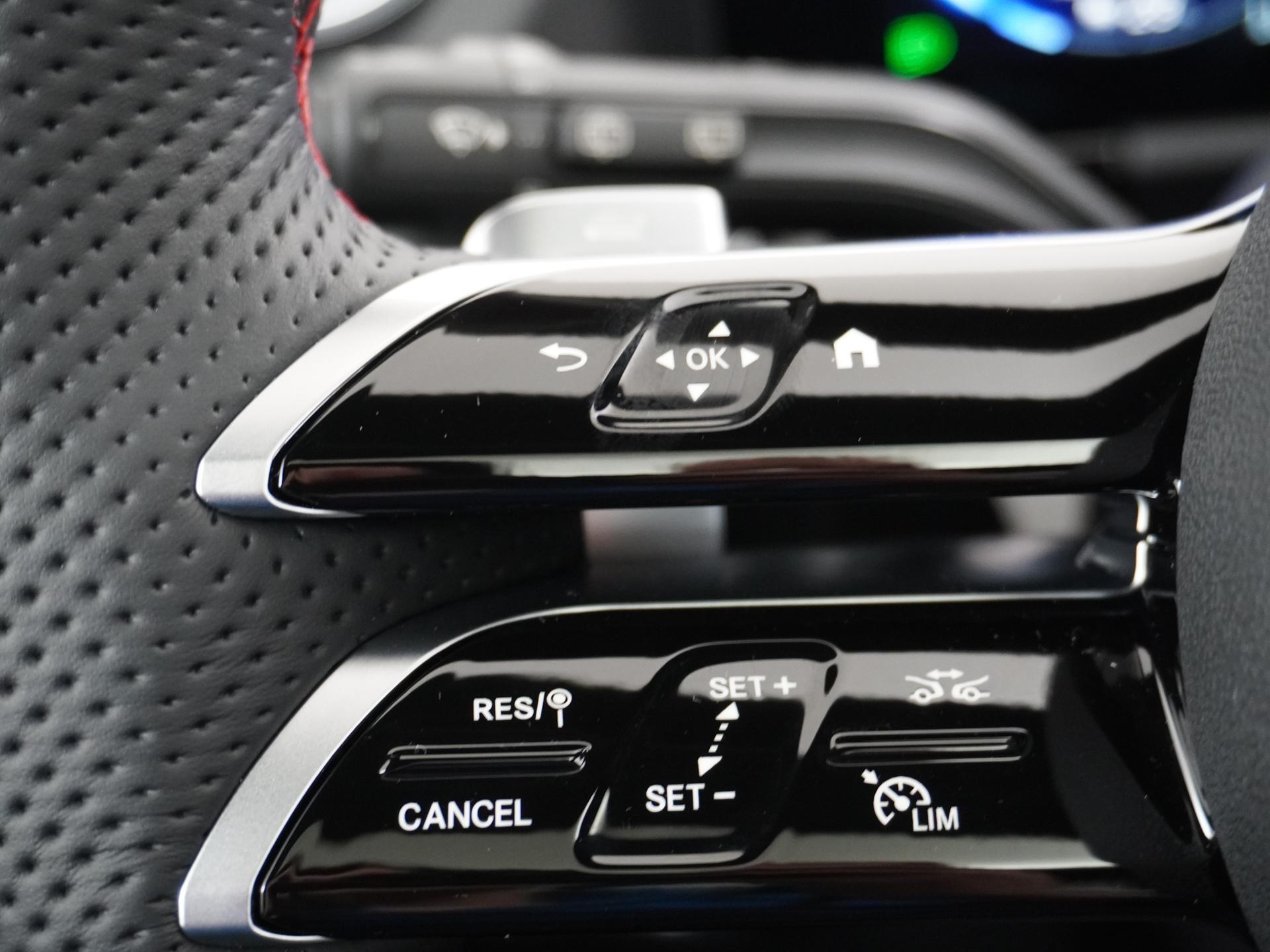 Mercedes-Benz EQA 250+ AMG Line 71 kWh Accu 31