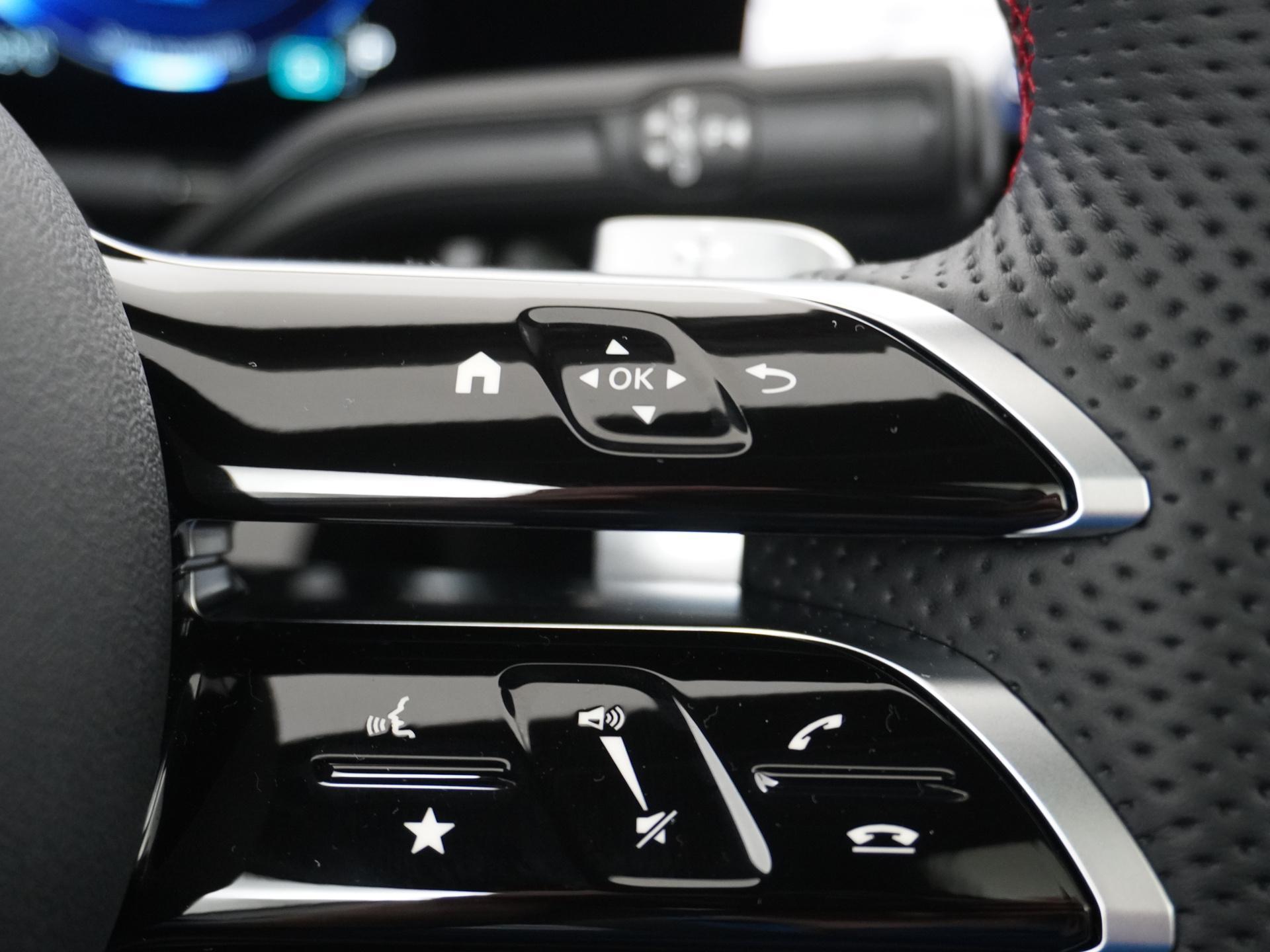 Mercedes-Benz EQA 250+ AMG Line 71 kWh Accu 32