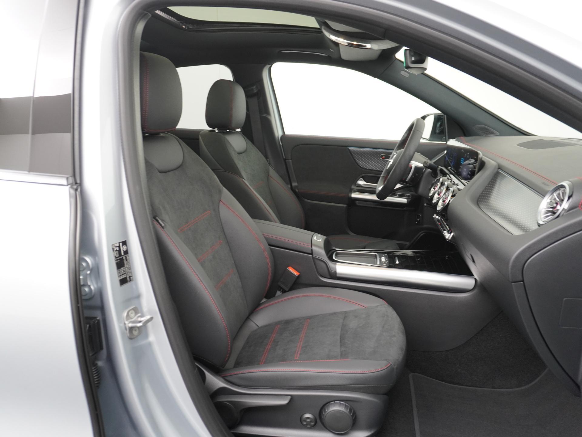 Mercedes-Benz EQA 250+ AMG Line 71 kWh Accu 53