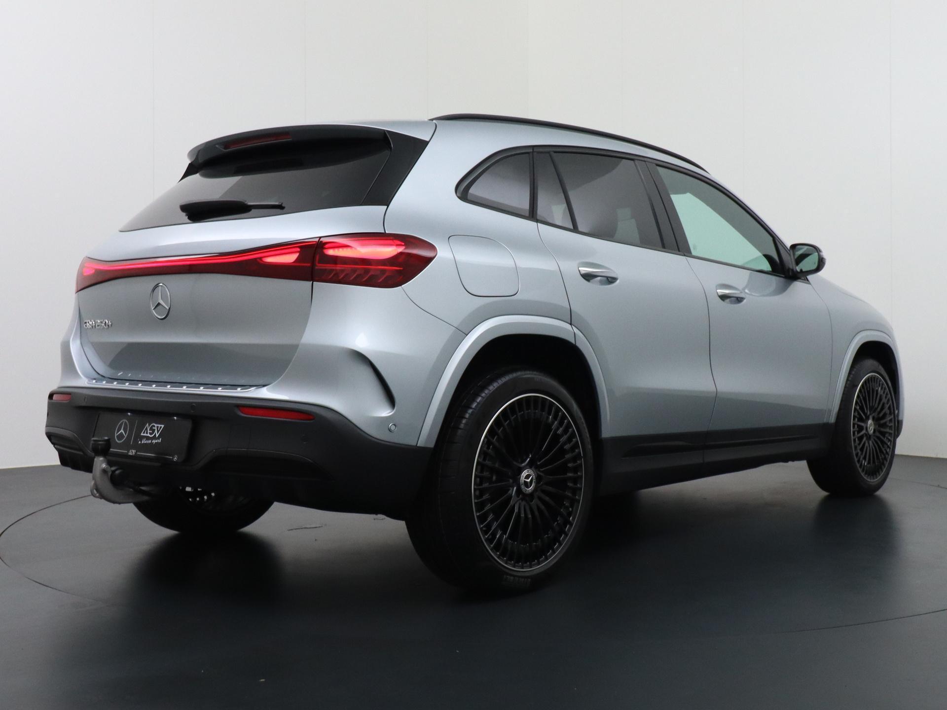 Mercedes-Benz EQA 250+ AMG Line 71 kWh Accu 8