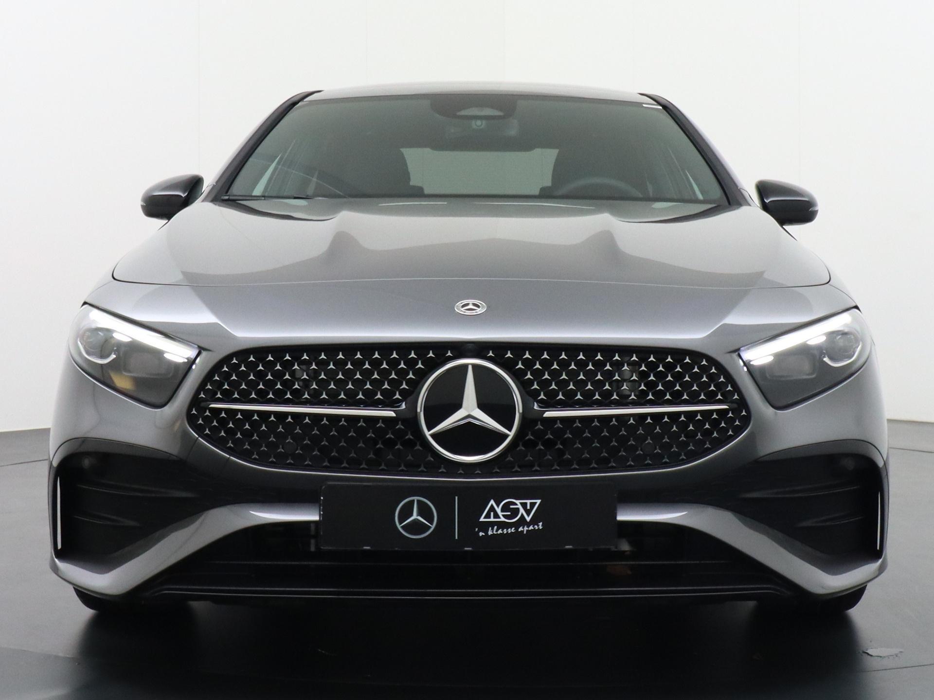 Mercedes-Benz A-Klasse 180 Star Edition AMG Line 12