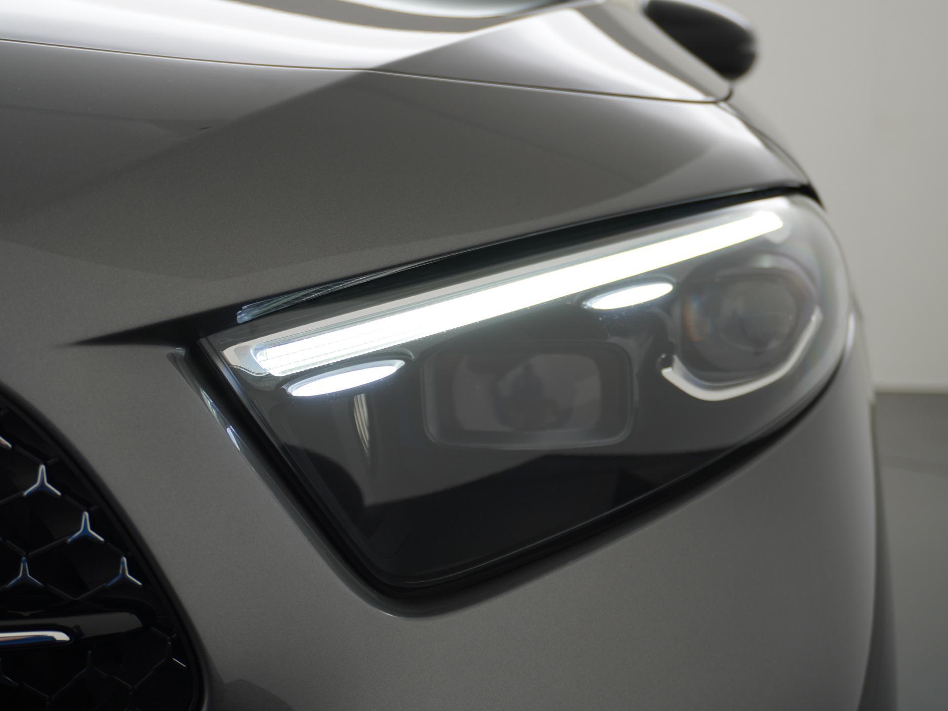 Mercedes-Benz A-Klasse 180 Star Edition AMG Line 20