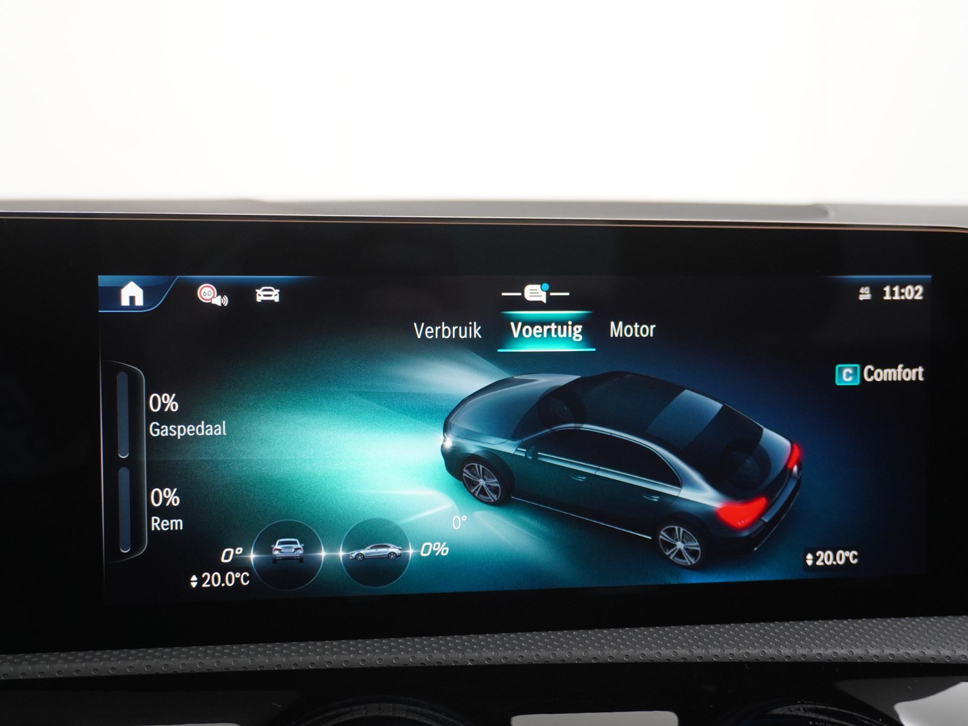 Mercedes-Benz A-Klasse 180 Star Edition AMG Line 43