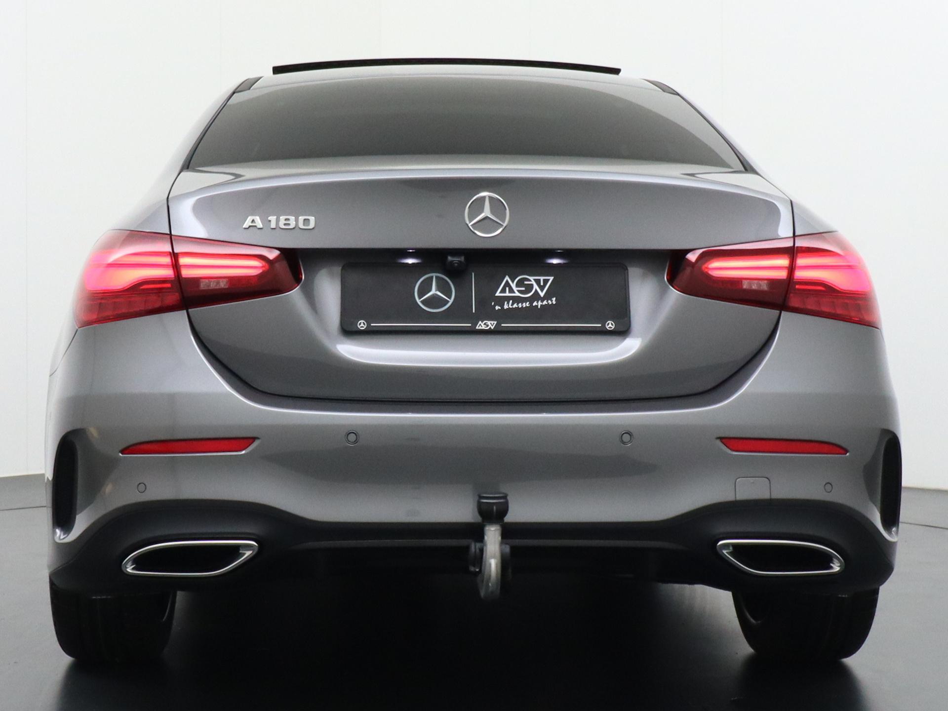 Mercedes-Benz A-Klasse 180 Star Edition AMG Line 6