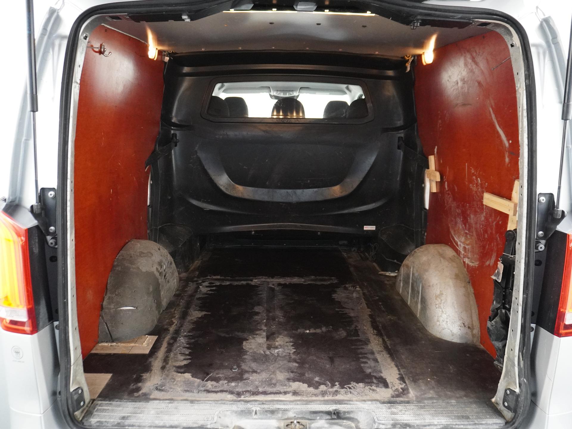 Mercedes-Benz Vito 119 CDI Lang DC Comfort 16