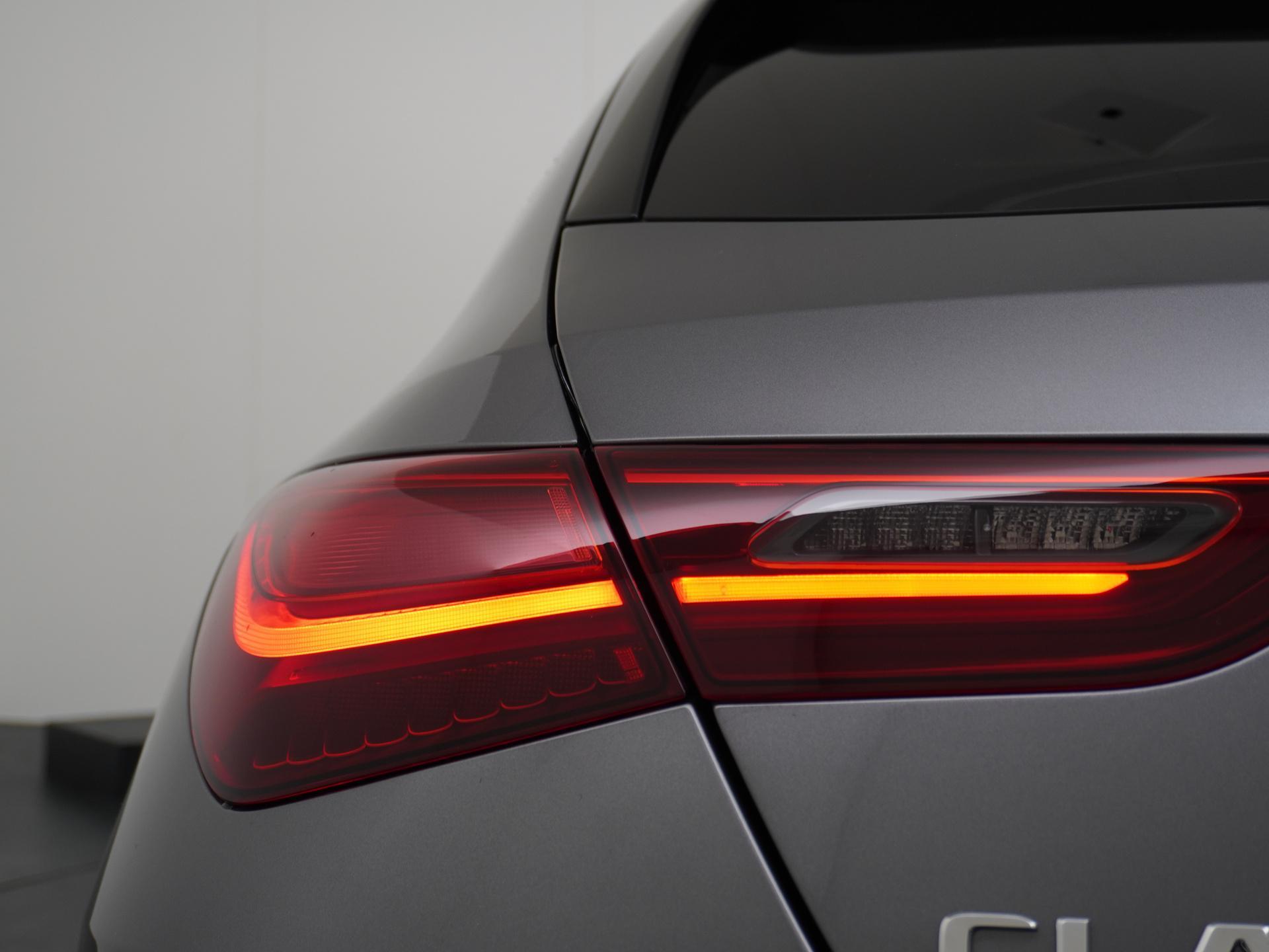 Mercedes-Benz CLA-Klasse Shooting Brake 180 Star Edition AMG Line 16