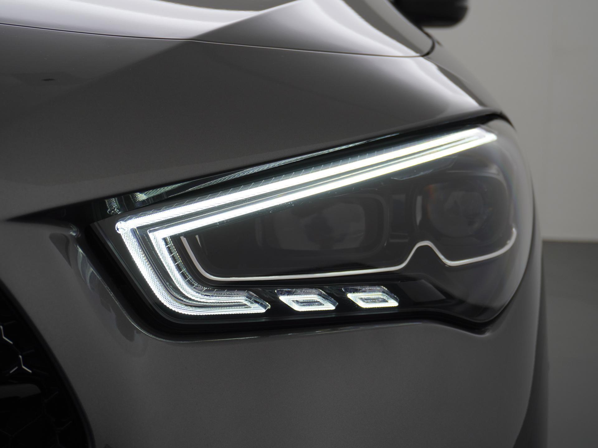 Mercedes-Benz CLA-Klasse Shooting Brake 180 Star Edition AMG Line 21