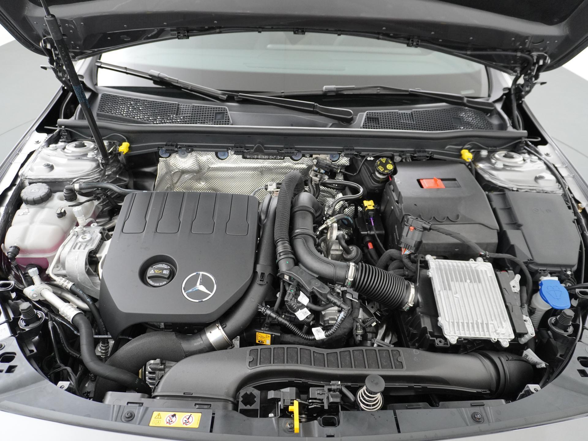 Mercedes-Benz CLA-Klasse Shooting Brake 180 Star Edition AMG Line 22