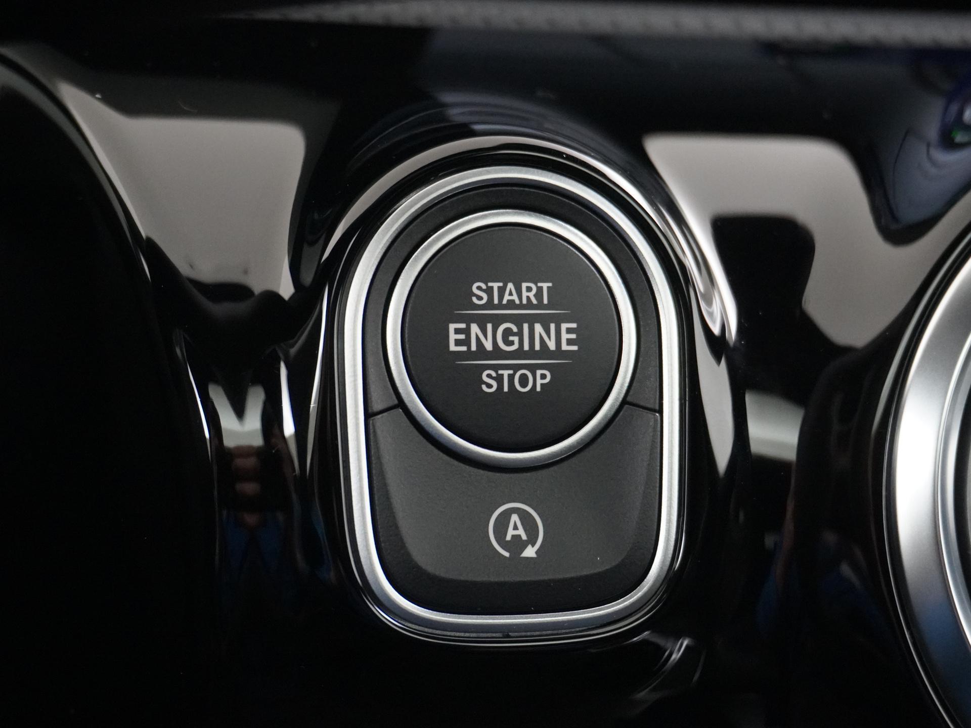 Mercedes-Benz CLA-Klasse Shooting Brake 180 Star Edition AMG Line 32