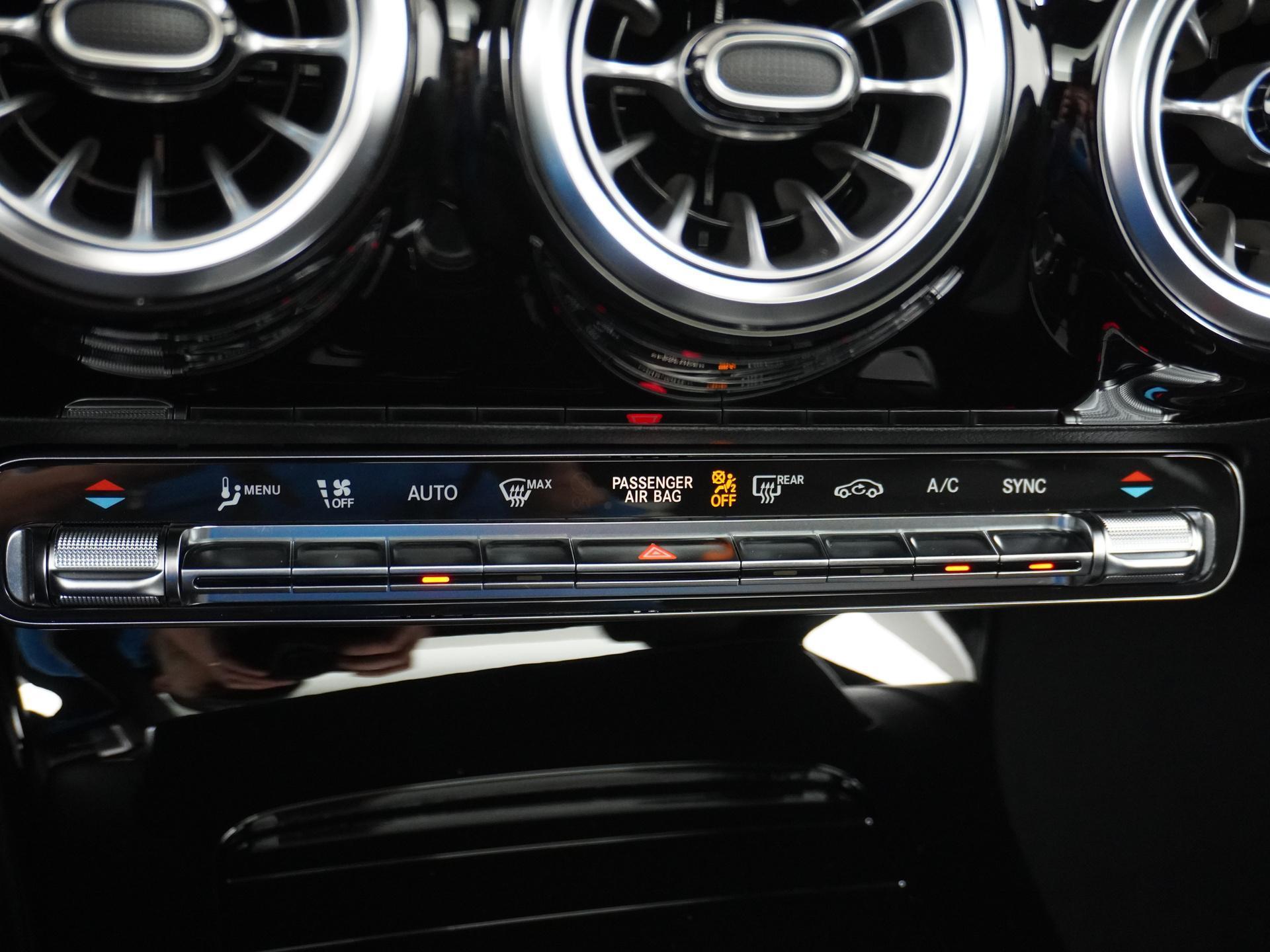 Mercedes-Benz CLA-Klasse Shooting Brake 180 Star Edition AMG Line 51