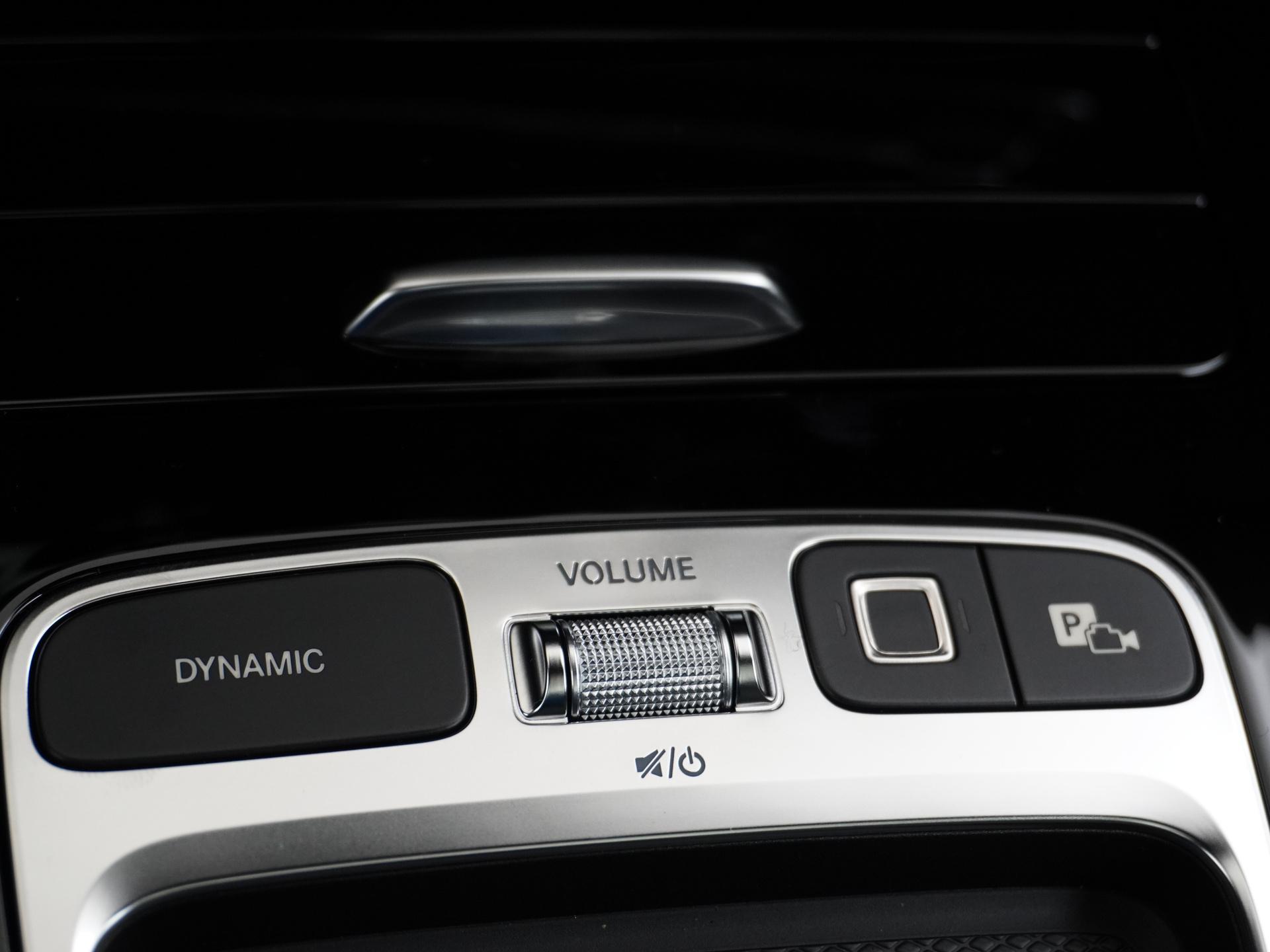 Mercedes-Benz CLA-Klasse Shooting Brake 180 Star Edition AMG Line 52