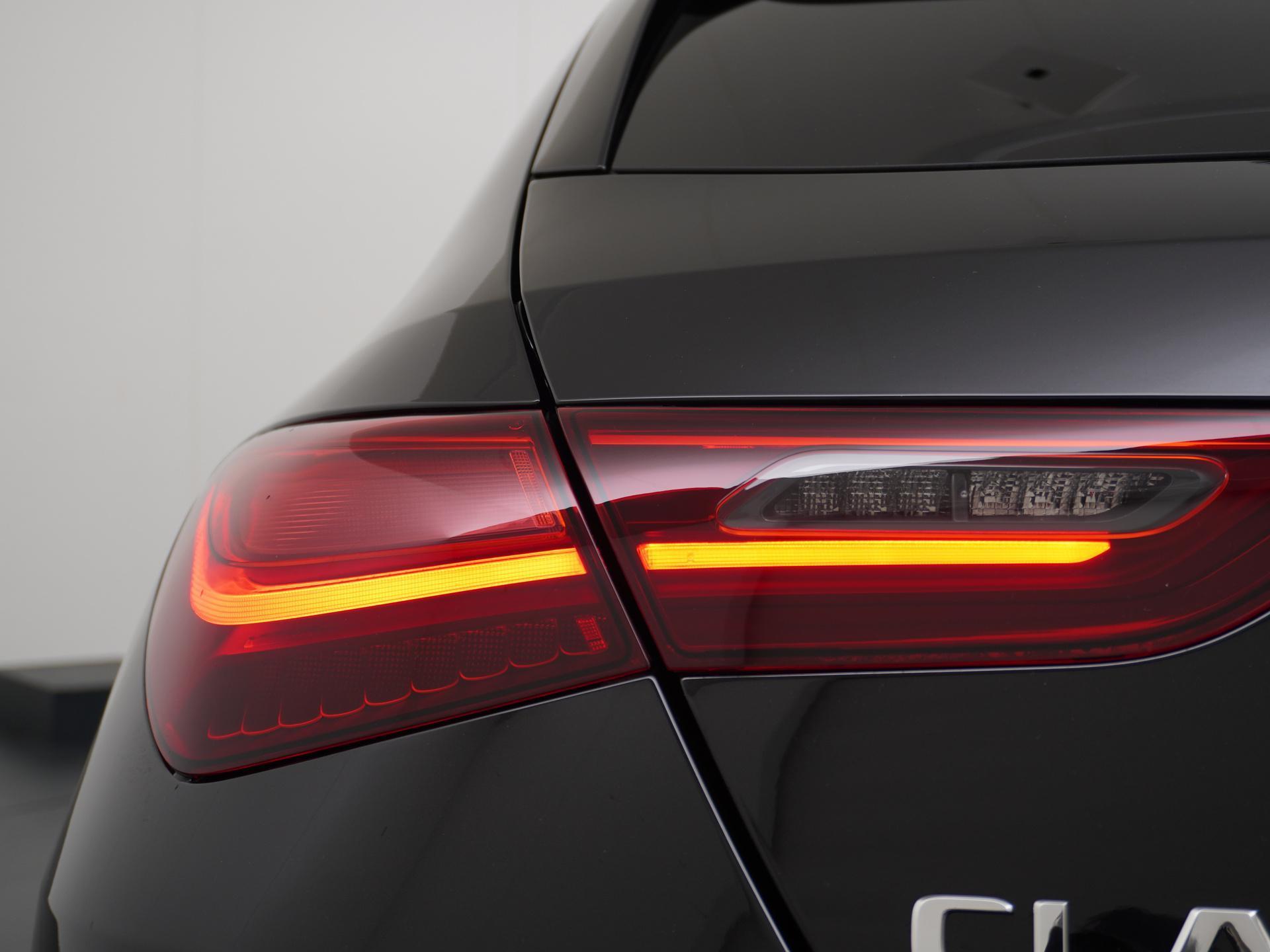 Mercedes-Benz CLA-Klasse Shooting Brake 180 Star Edition AMG Line 17