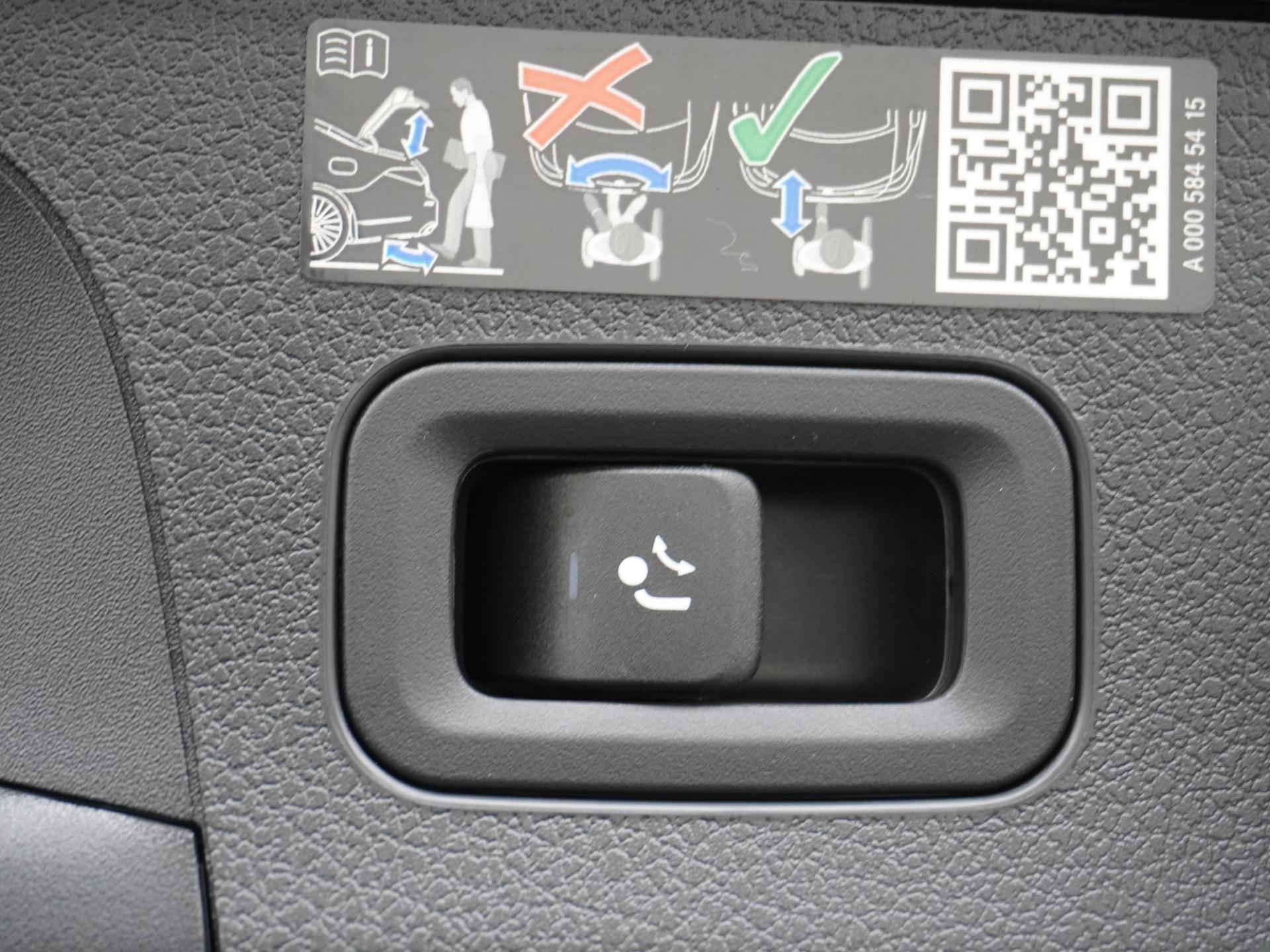 Mercedes-Benz CLA-Klasse Shooting Brake 180 Star Edition AMG Line 20