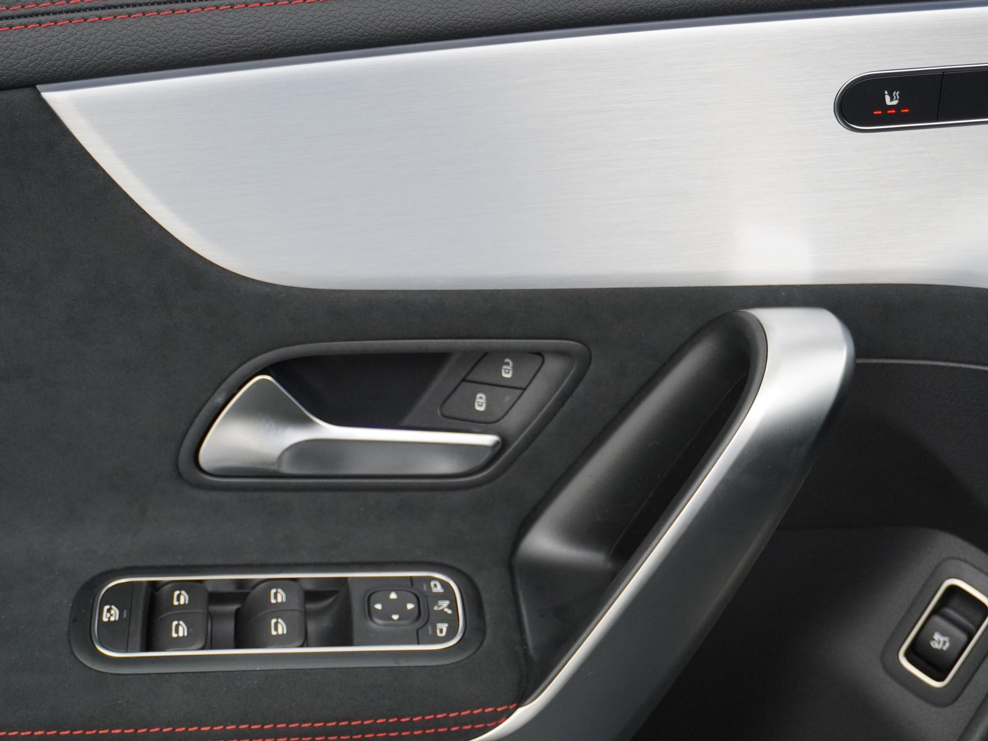 Mercedes-Benz CLA-Klasse Shooting Brake 180 Star Edition AMG Line 23