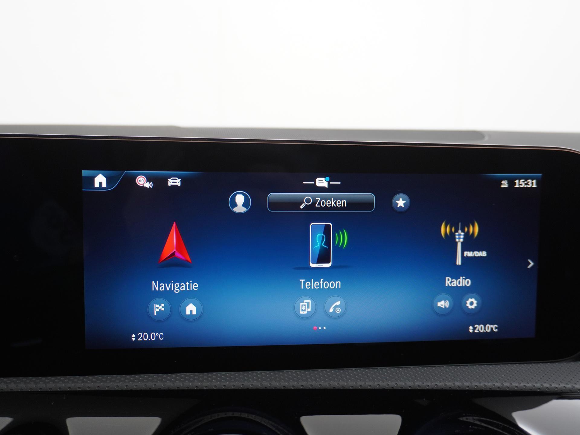 Mercedes-Benz CLA-Klasse Shooting Brake 180 Star Edition AMG Line 36