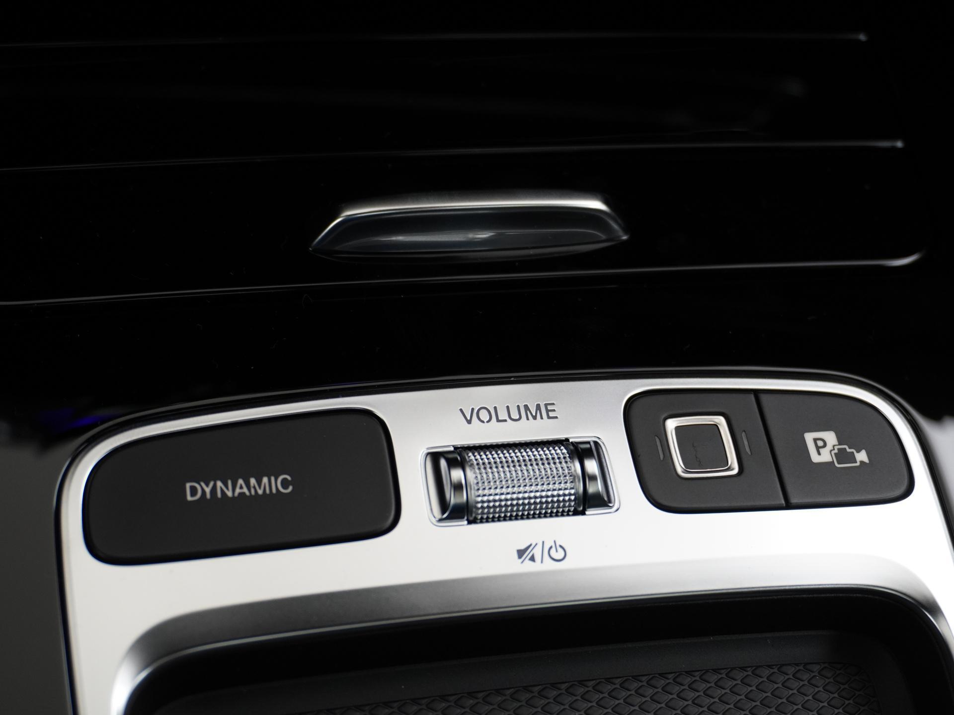 Mercedes-Benz CLA-Klasse Shooting Brake 180 Star Edition AMG Line 52