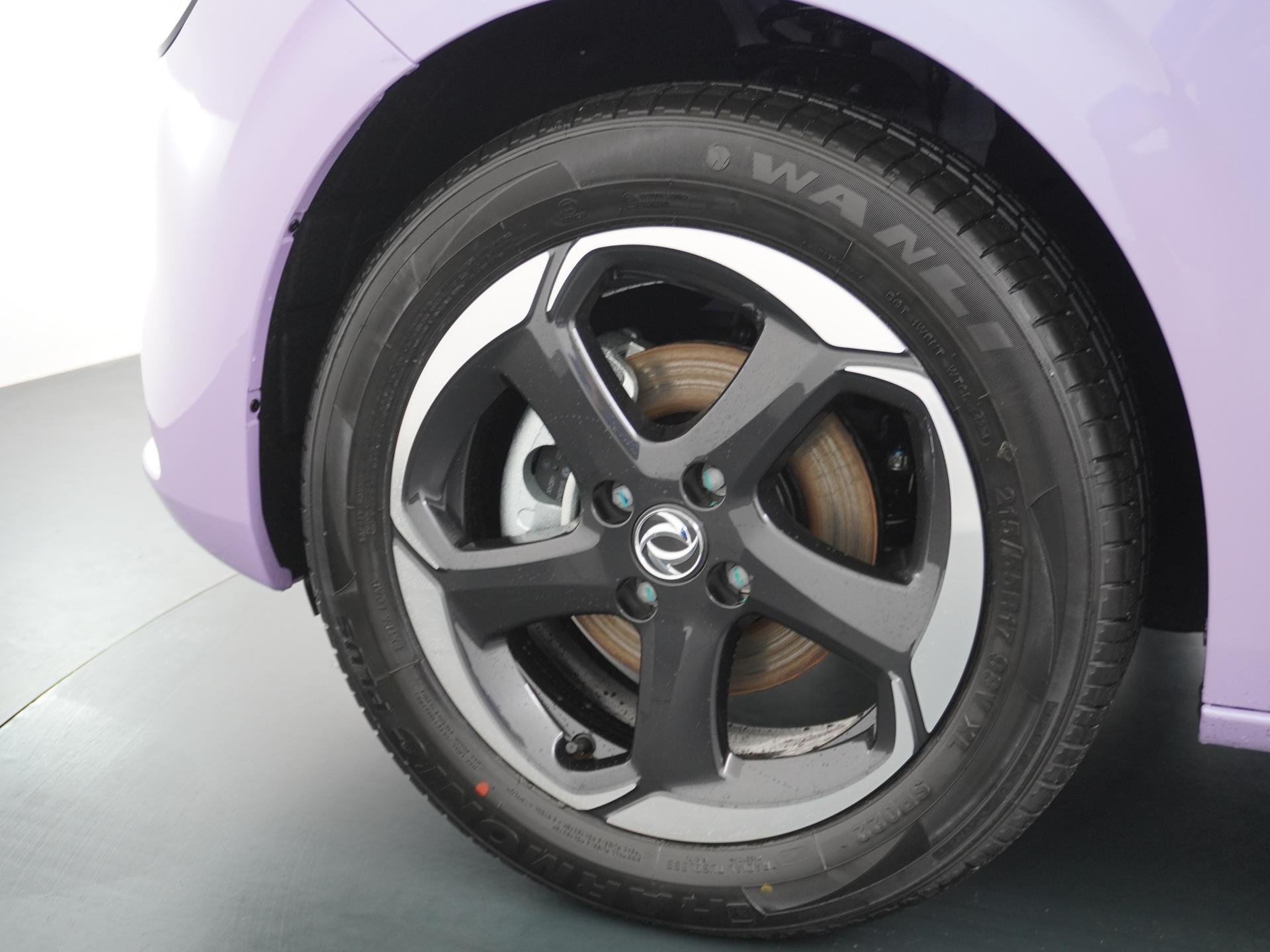 Dongfeng Box Premium Edition 42 kWh 13