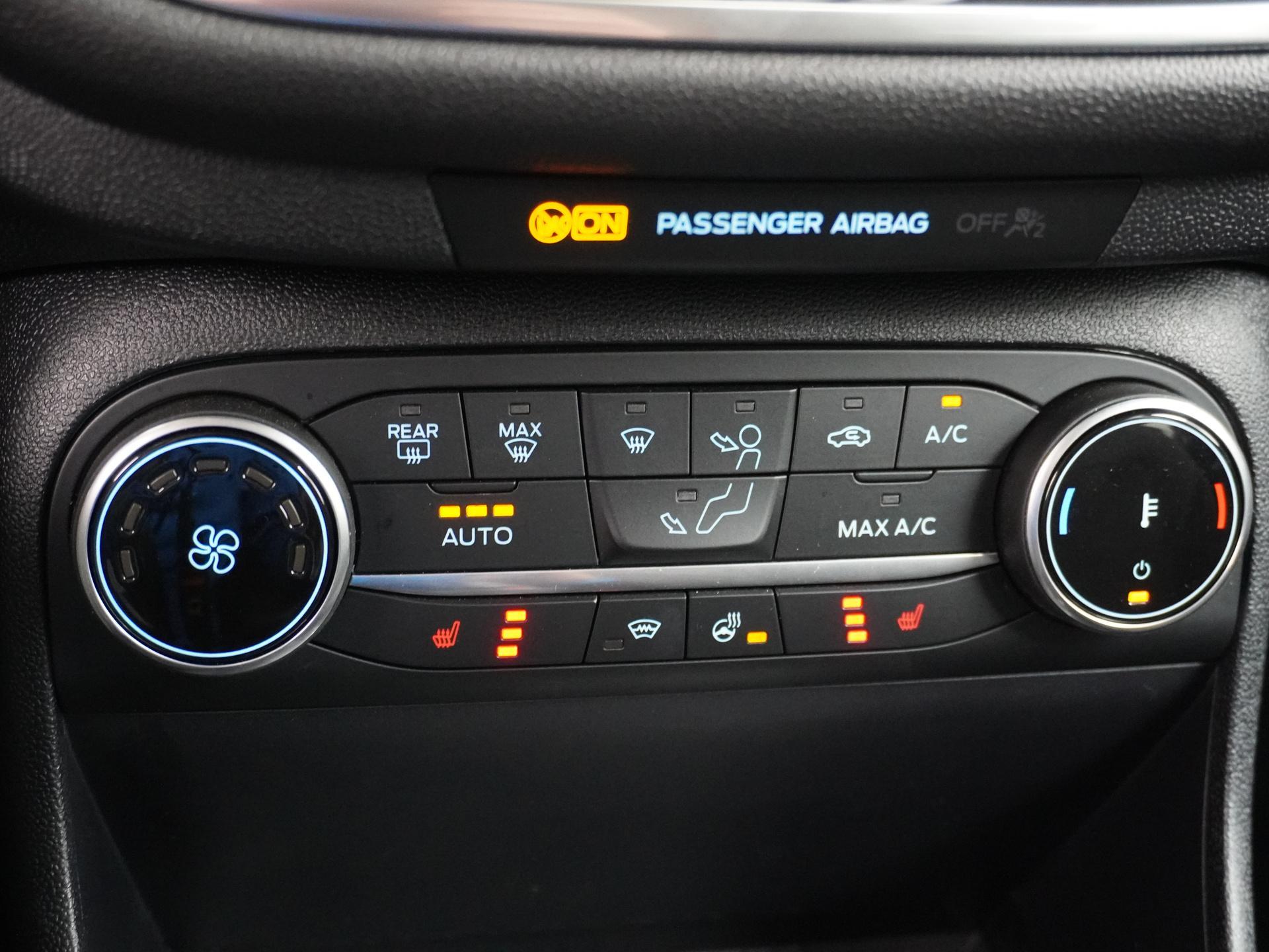 Ford Fiesta 1.0 EcoBoost Hybrid Titanium X 16