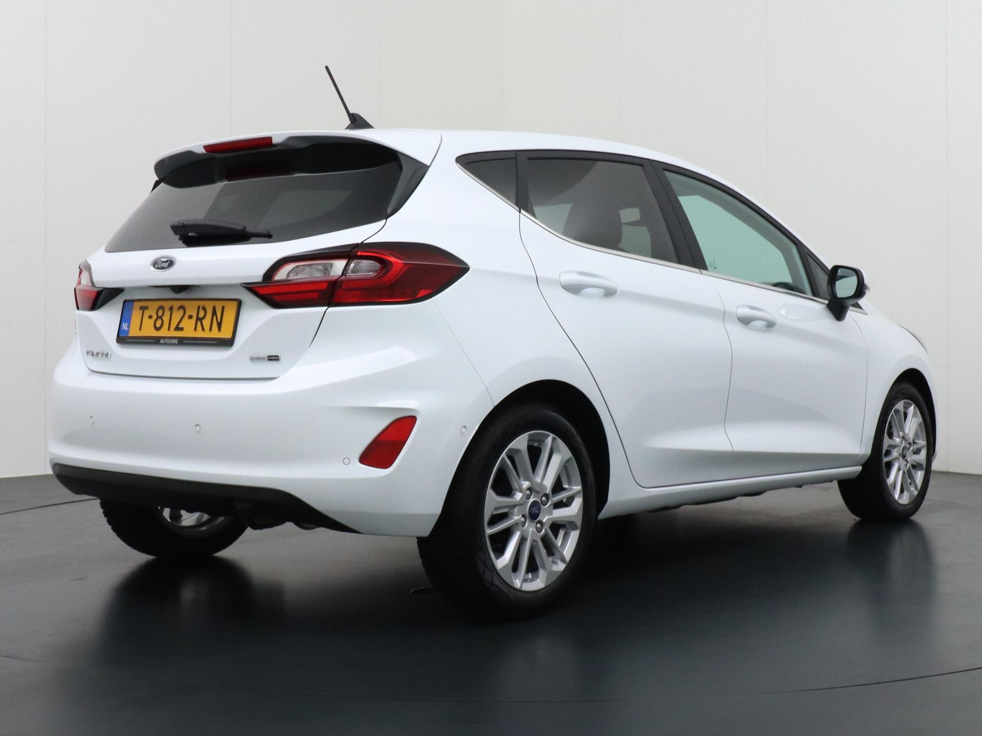 Ford Fiesta 1.0 EcoBoost Hybrid Titanium X 2