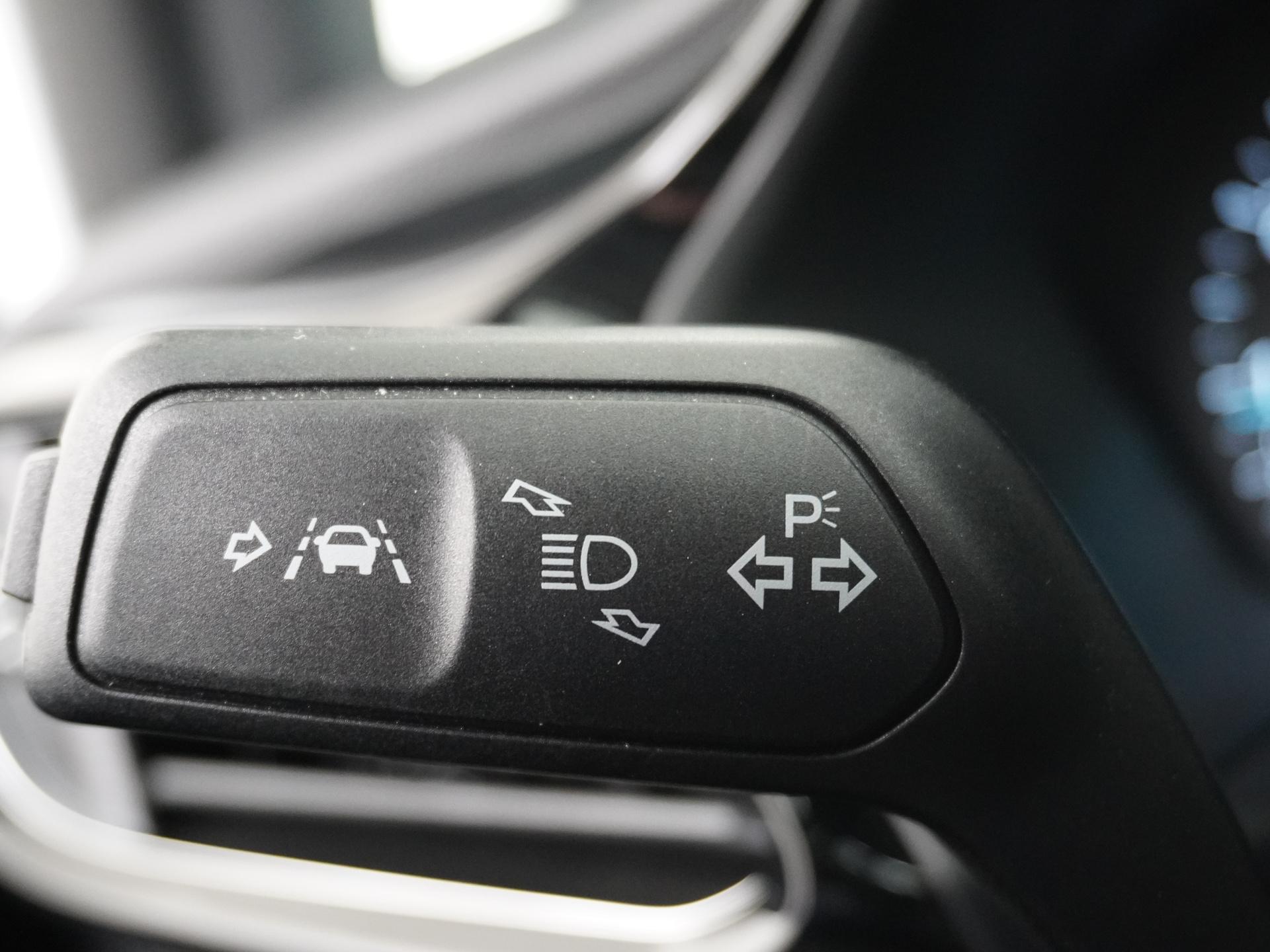 Ford Fiesta 1.0 EcoBoost Hybrid Titanium X 25