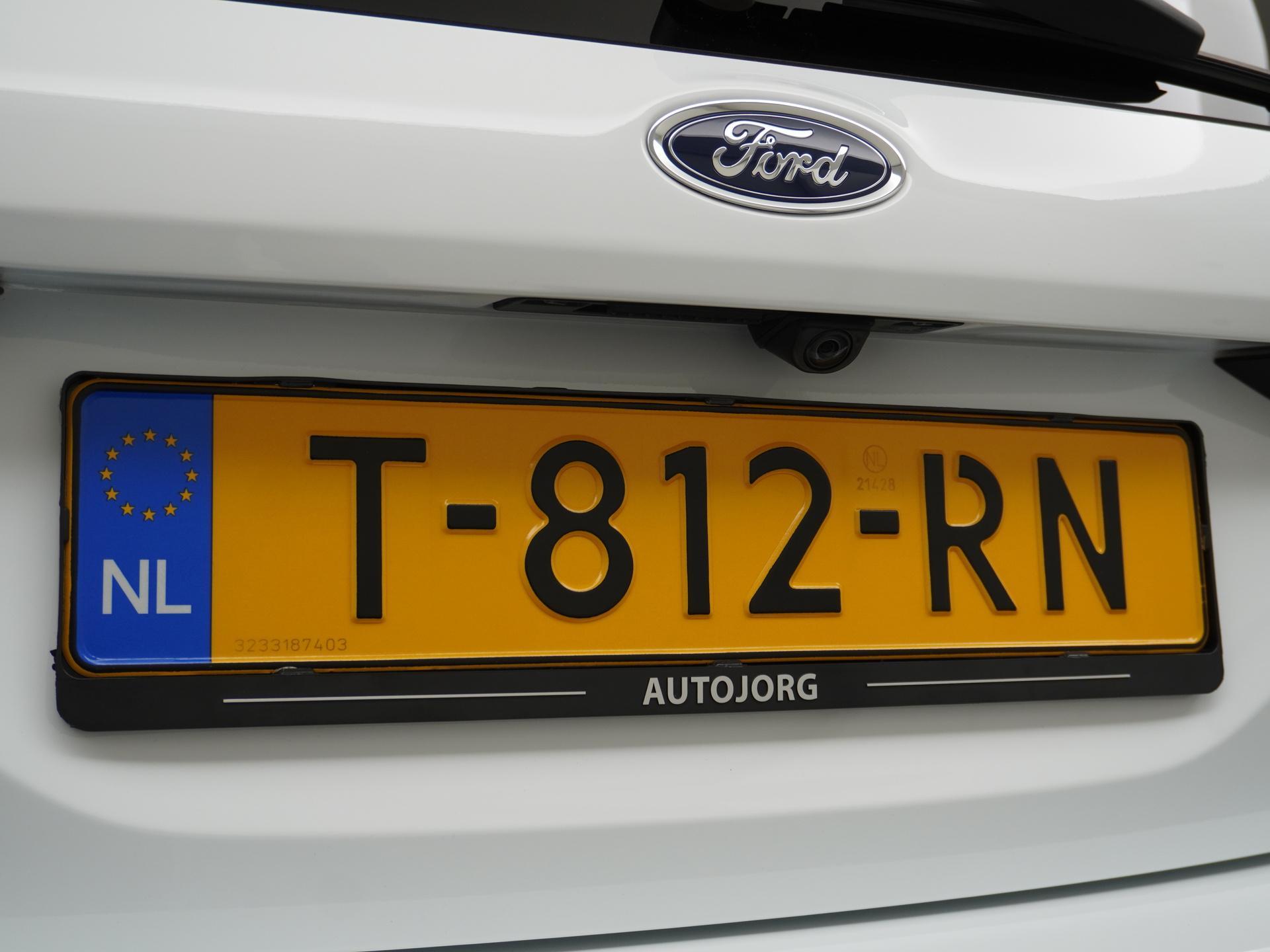 Ford Fiesta 1.0 EcoBoost Hybrid Titanium X 27